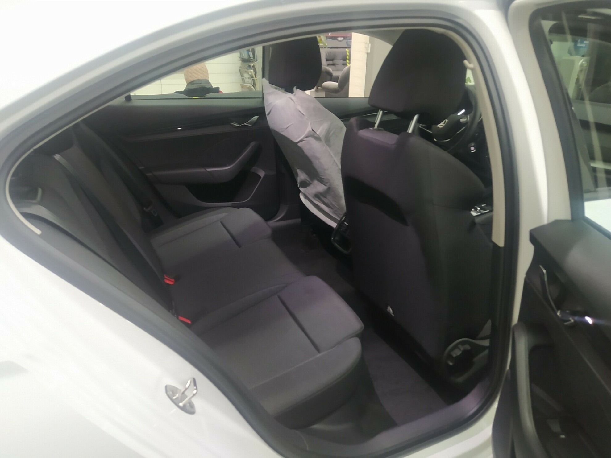 SKODA Octavia миниатюра 6
