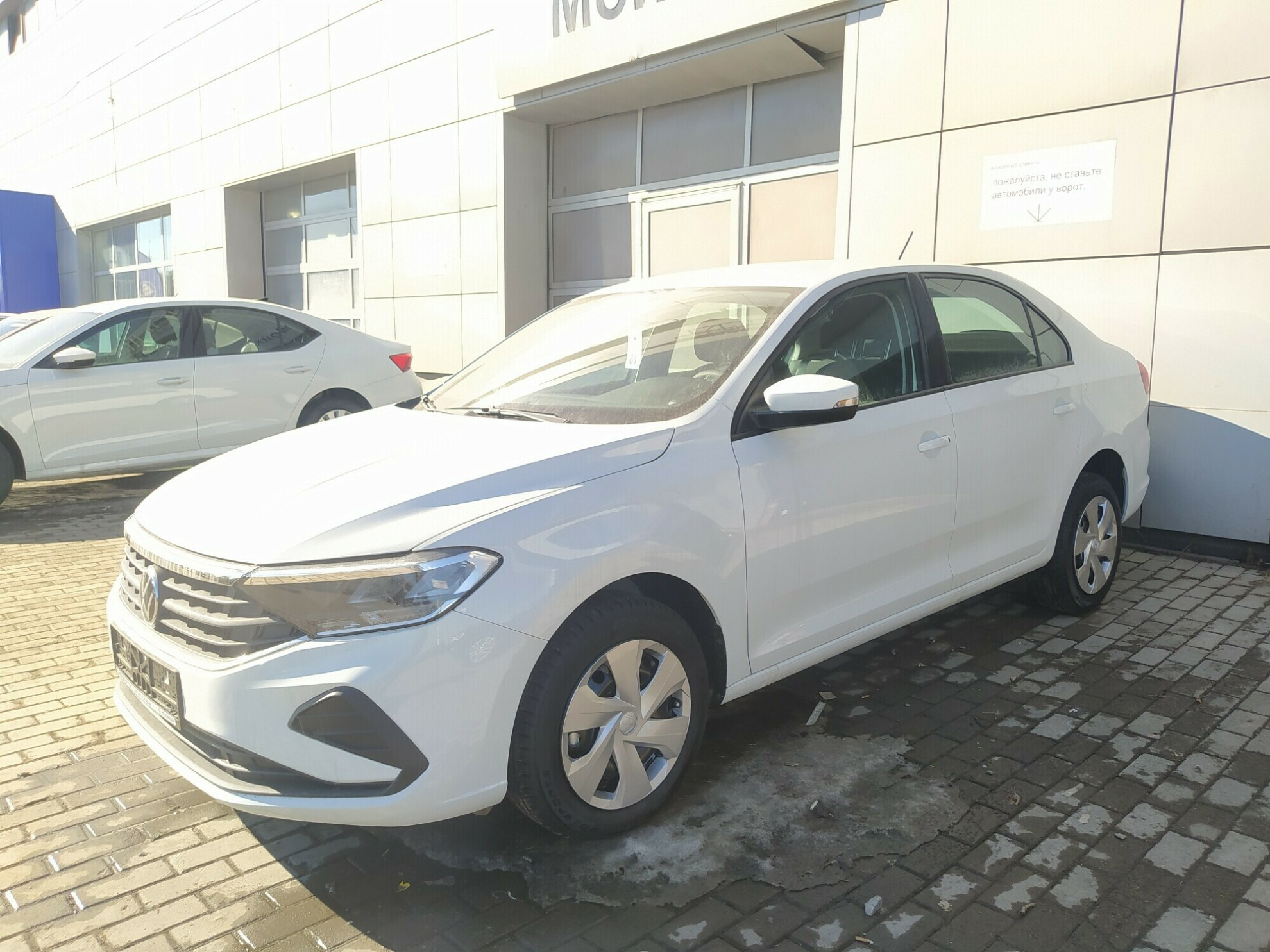 VOLKSWAGEN Polo миниатюра 1
