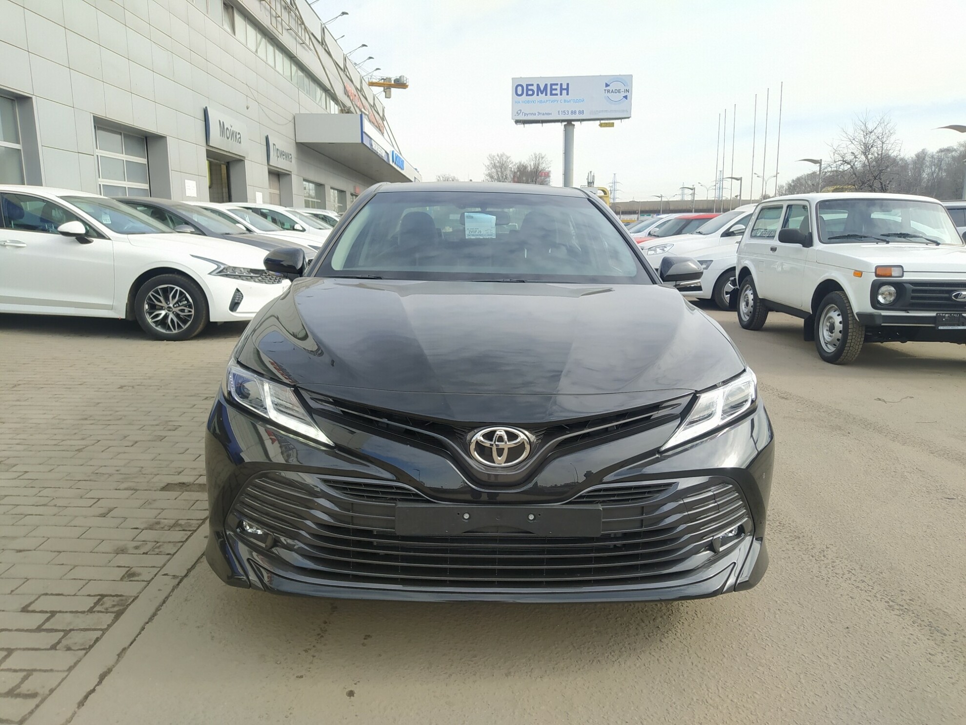 TOYOTA Camry миниатюра 2