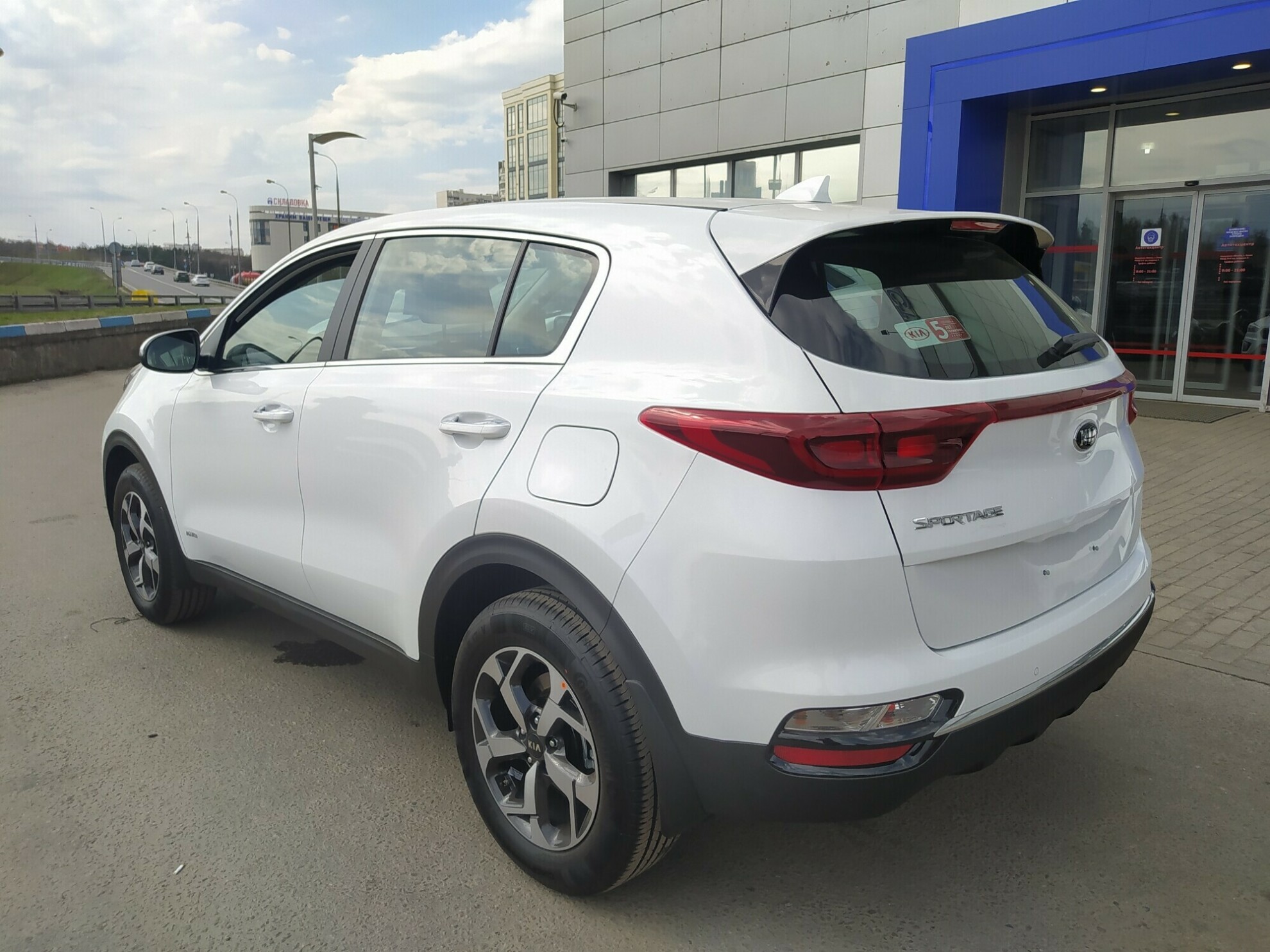 KIA Sportage миниатюра 3