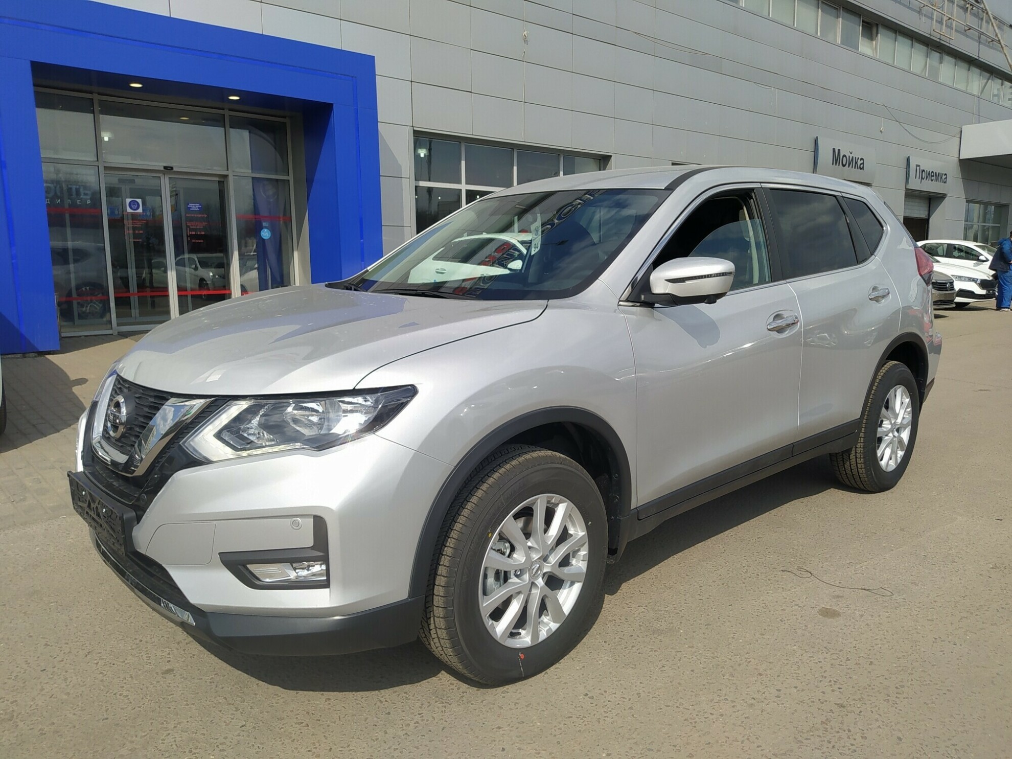 Превью NISSAN X-TRAIL NEW