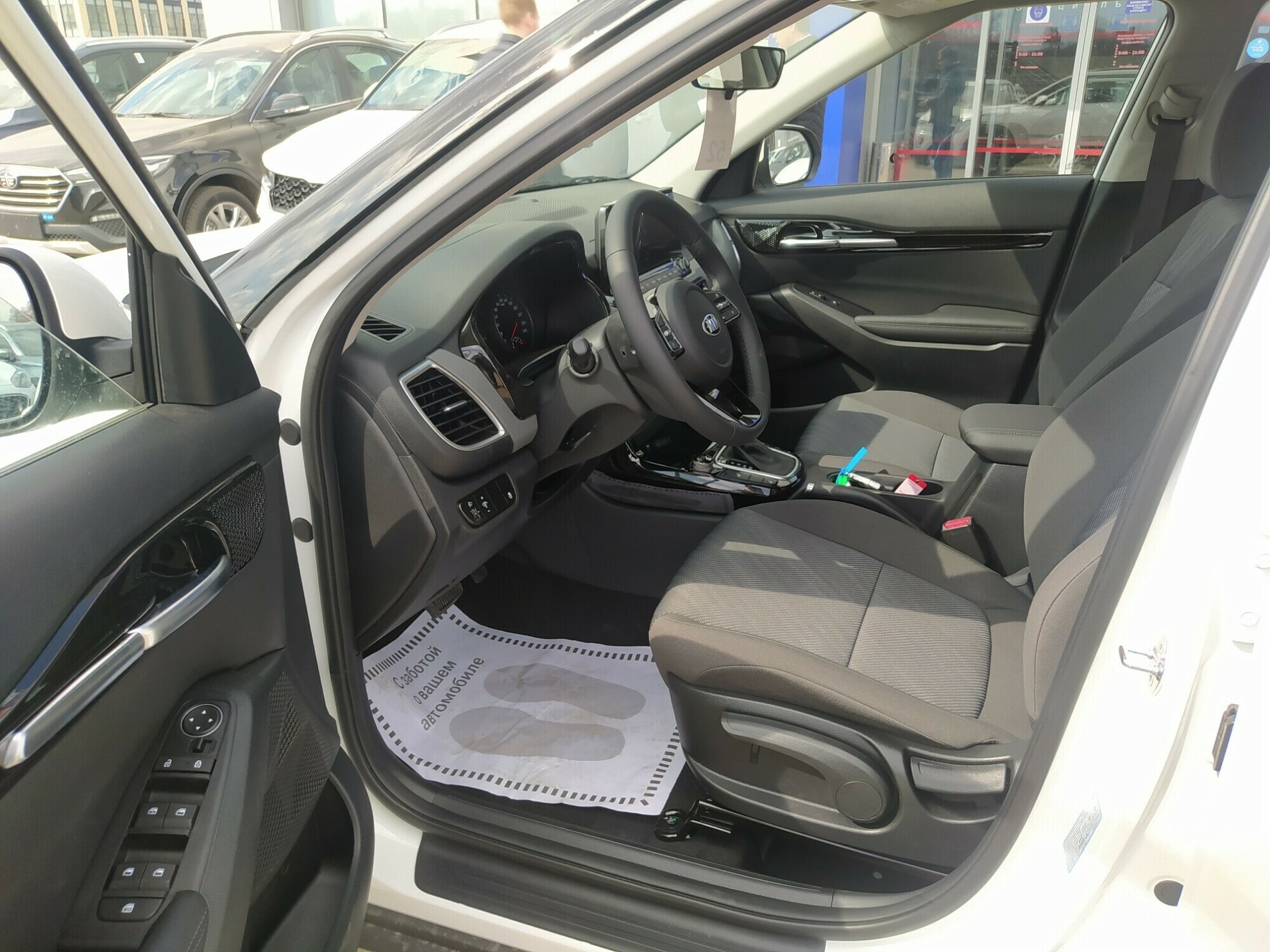 KIA Seltos миниатюра 5