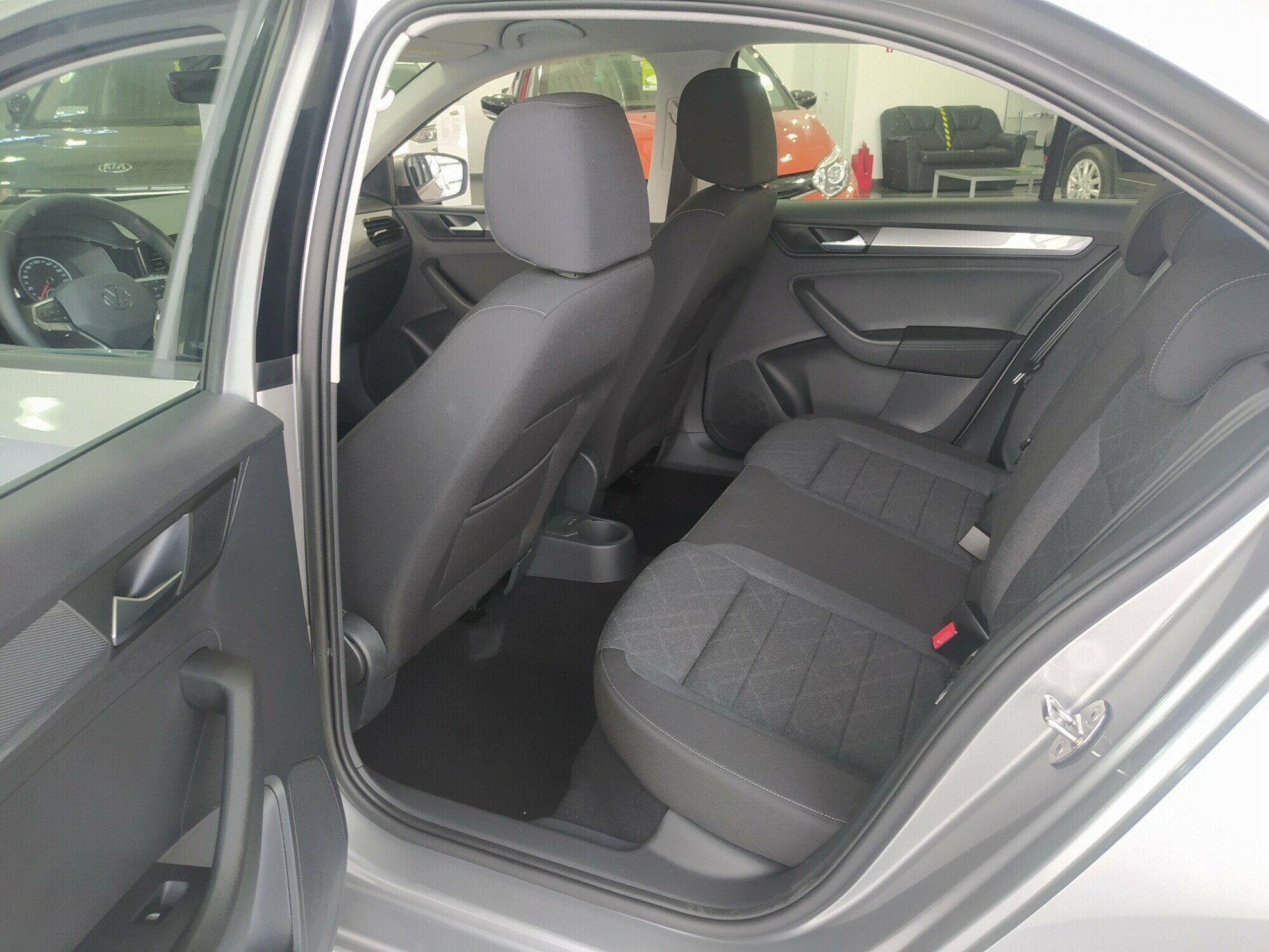 VOLKSWAGEN Polo миниатюра 5