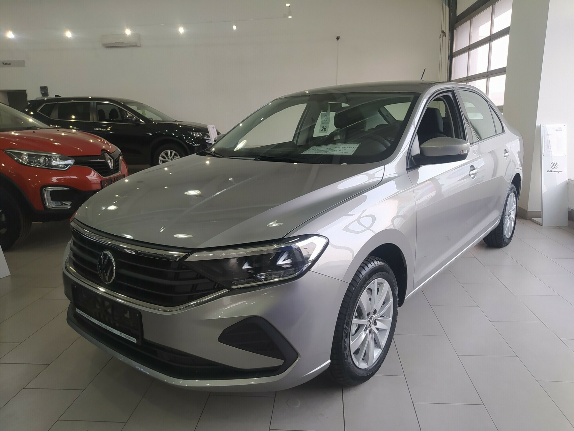 Превью VOLKSWAGEN Polo