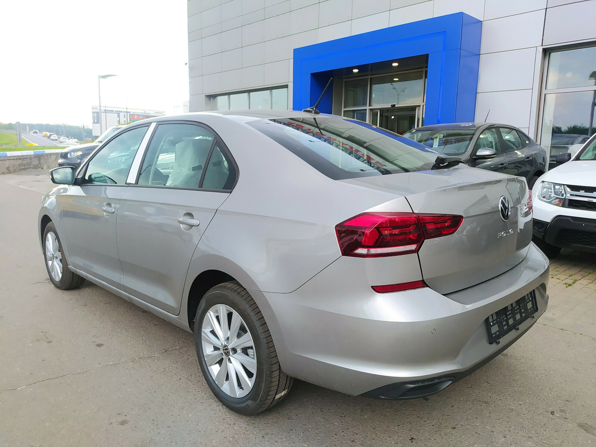 VOLKSWAGEN Polo миниатюра 3