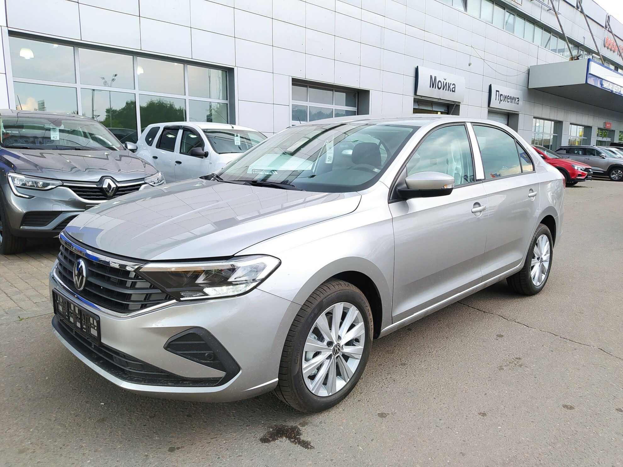 Превью VOLKSWAGEN Polo
