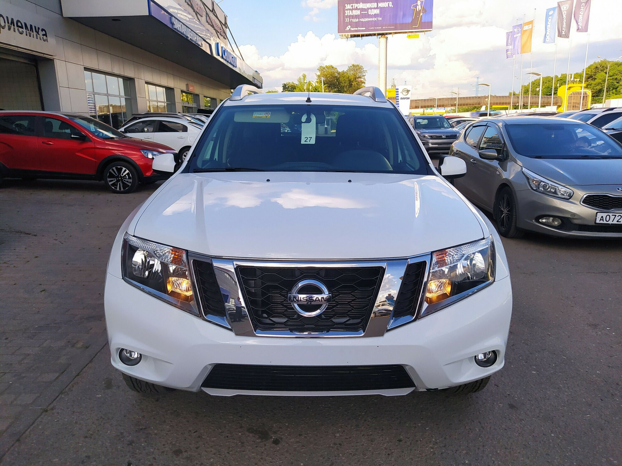 NISSAN Terrano миниатюра 2