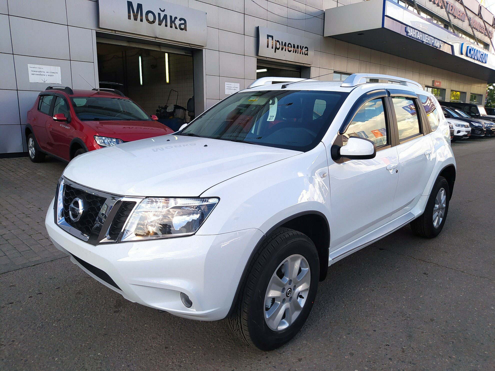 Превью NISSAN Terrano