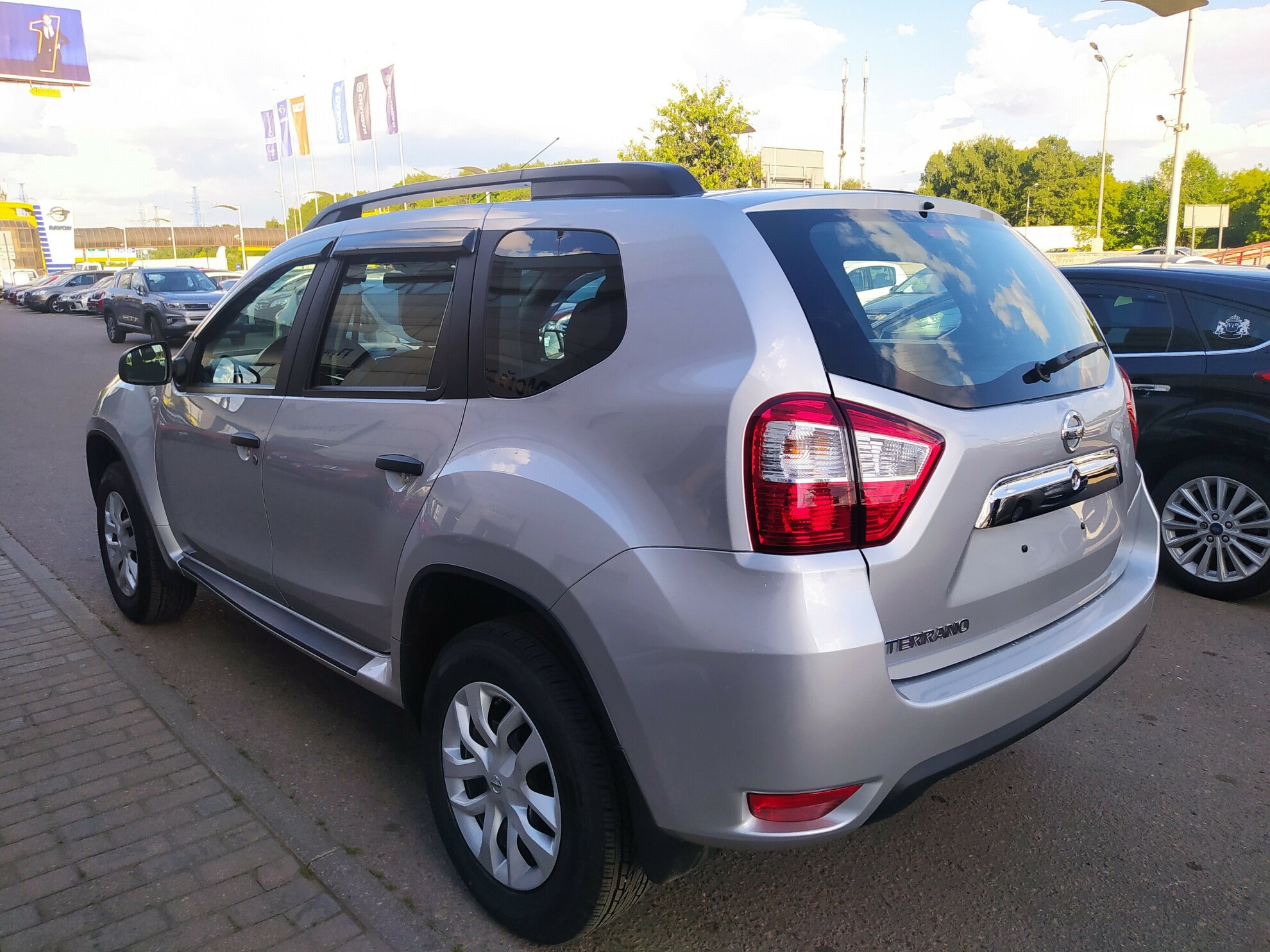 NISSAN Terrano миниатюра 3