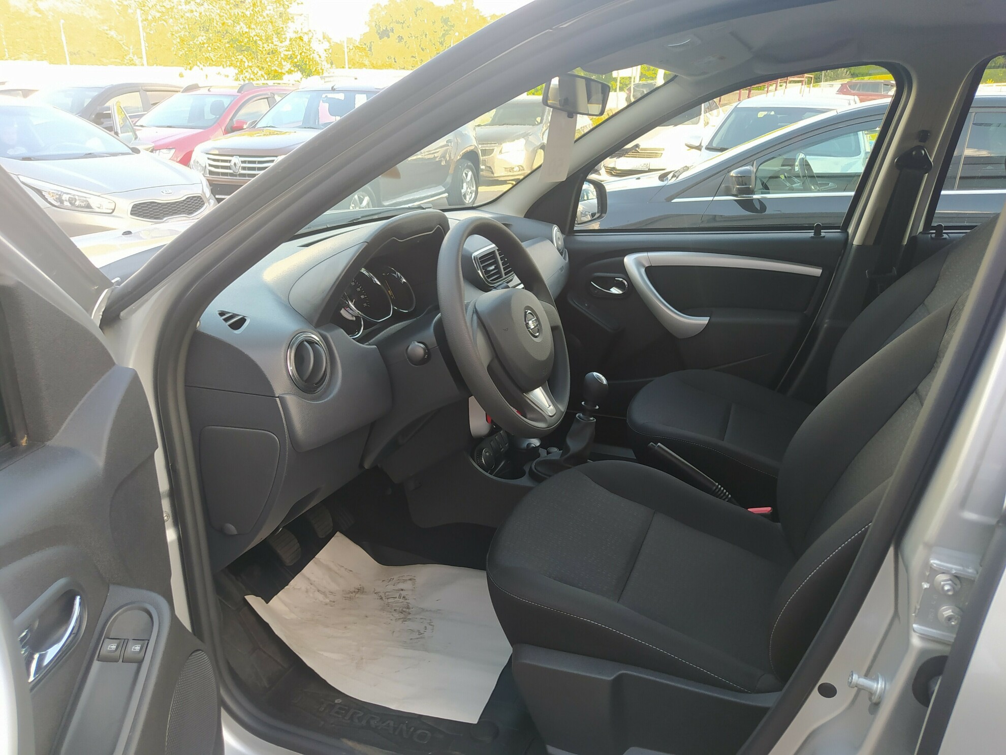 NISSAN Terrano миниатюра 5