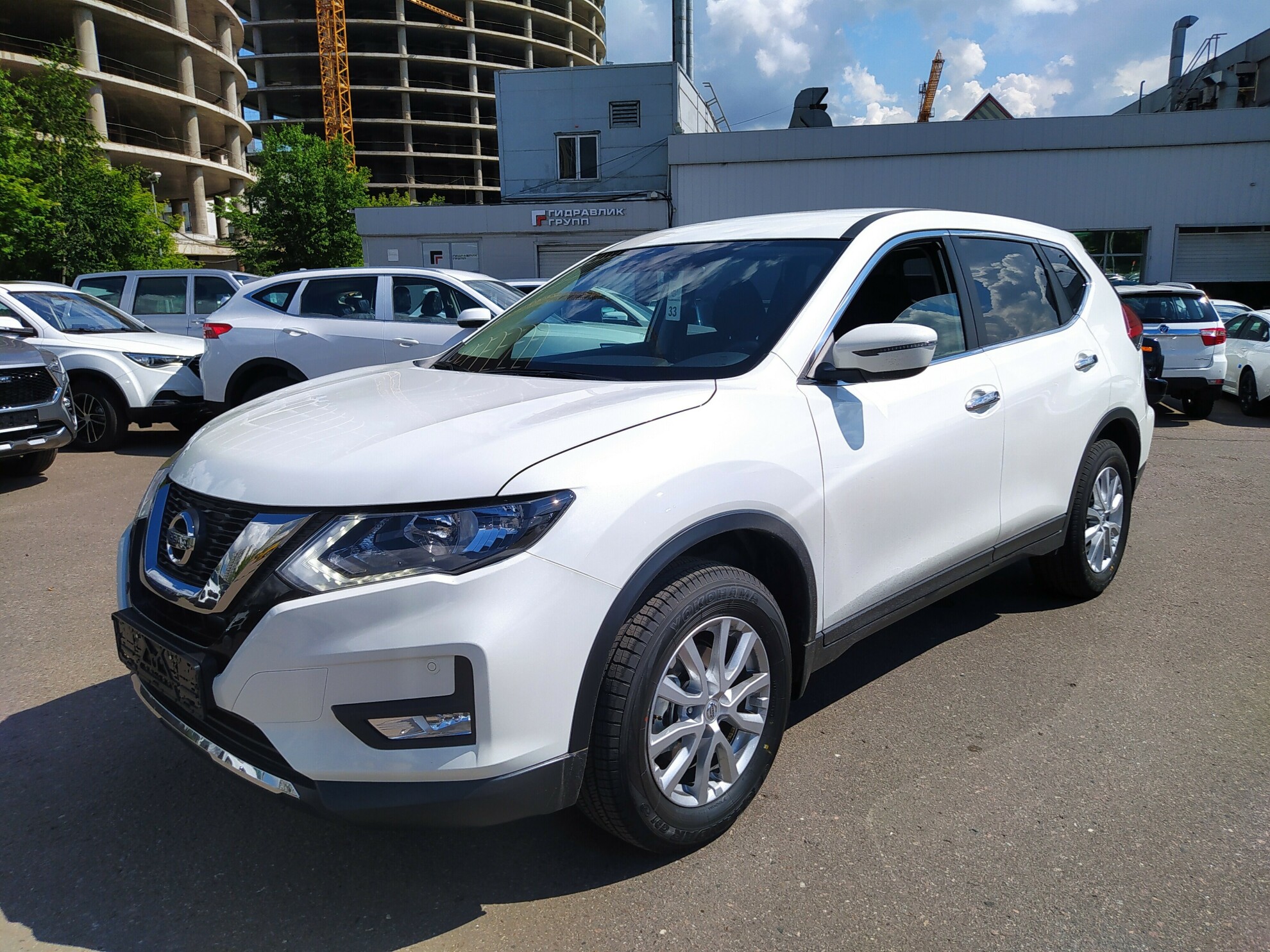 Превью NISSAN X-TRAIL NEW