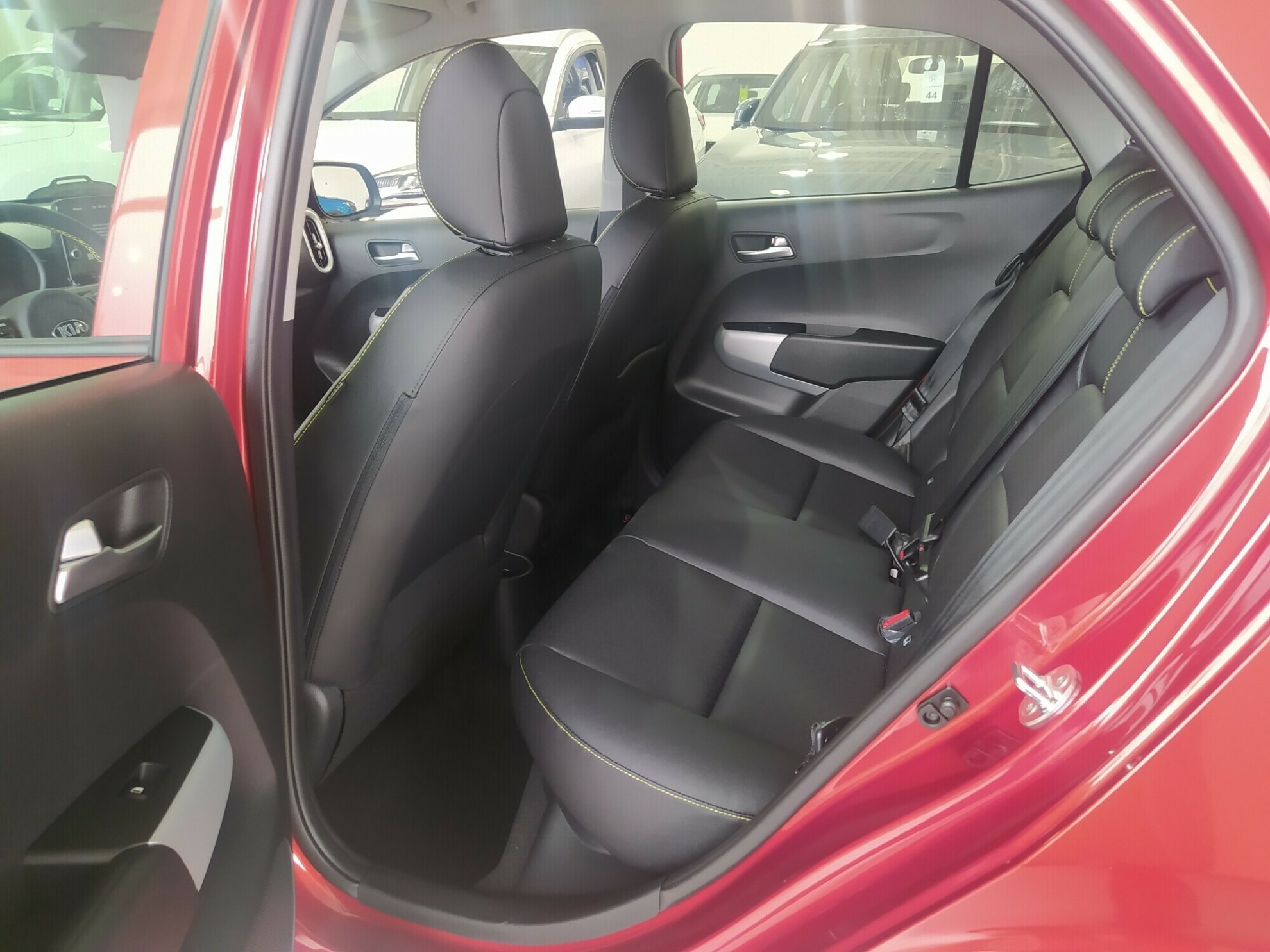 KIA Picanto миниатюра 6