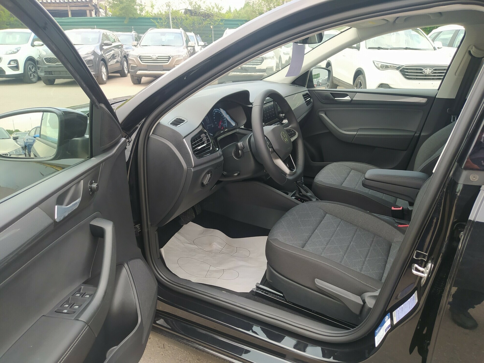 VOLKSWAGEN Polo миниатюра 5
