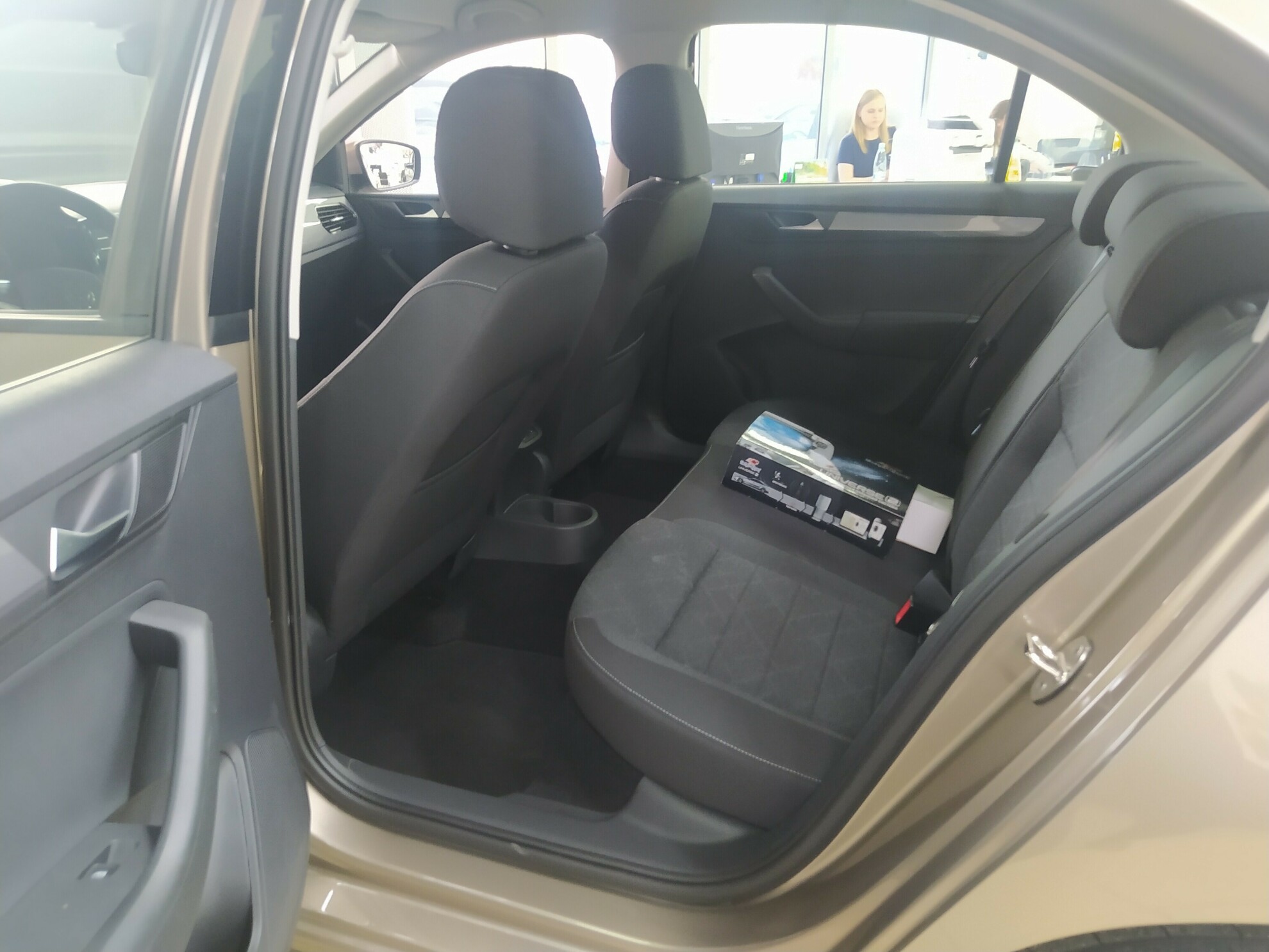 VOLKSWAGEN Polo миниатюра 6
