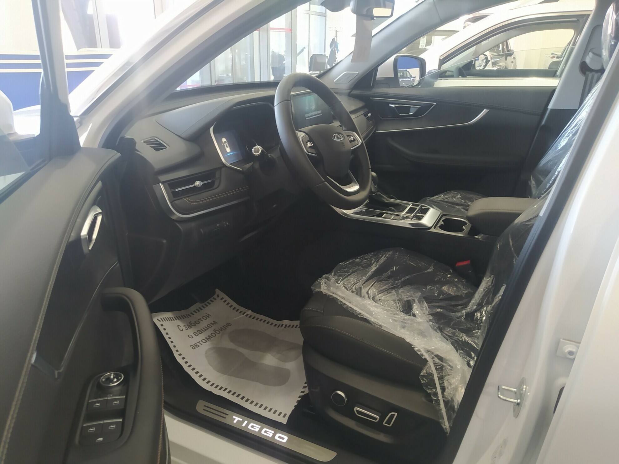 CHERY Tiggo 8 миниатюра 5