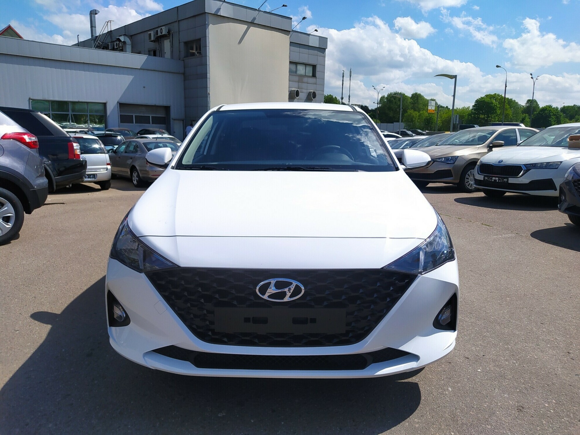 HYUNDAI Solaris миниатюра 2