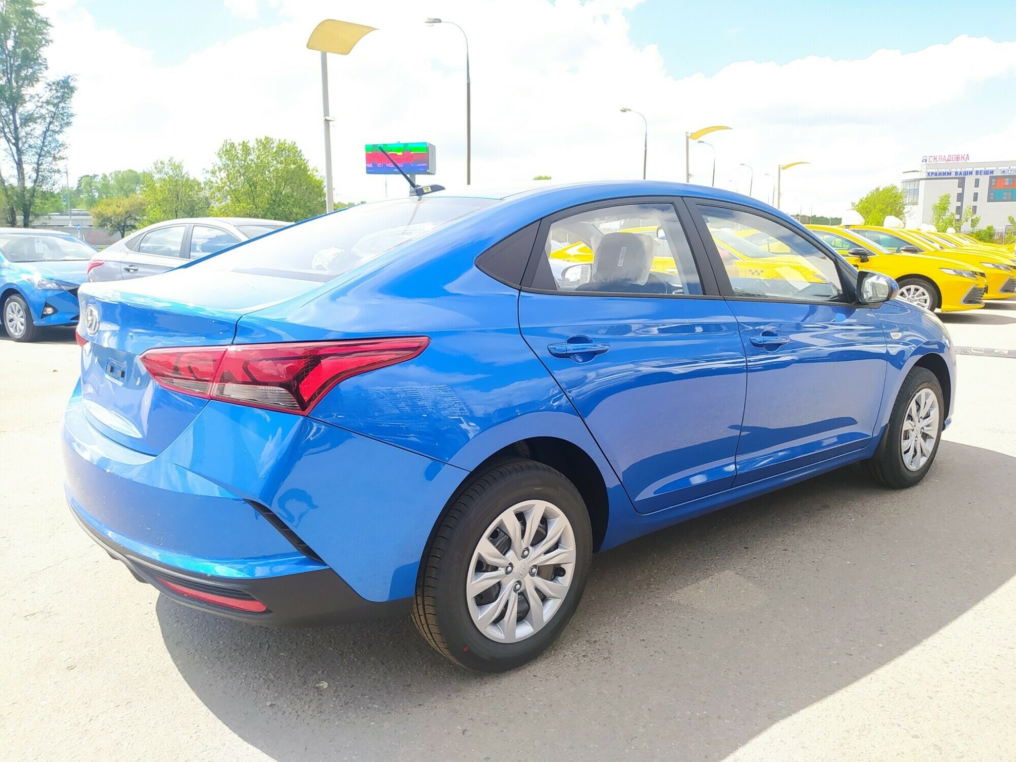 HYUNDAI Solaris миниатюра 3