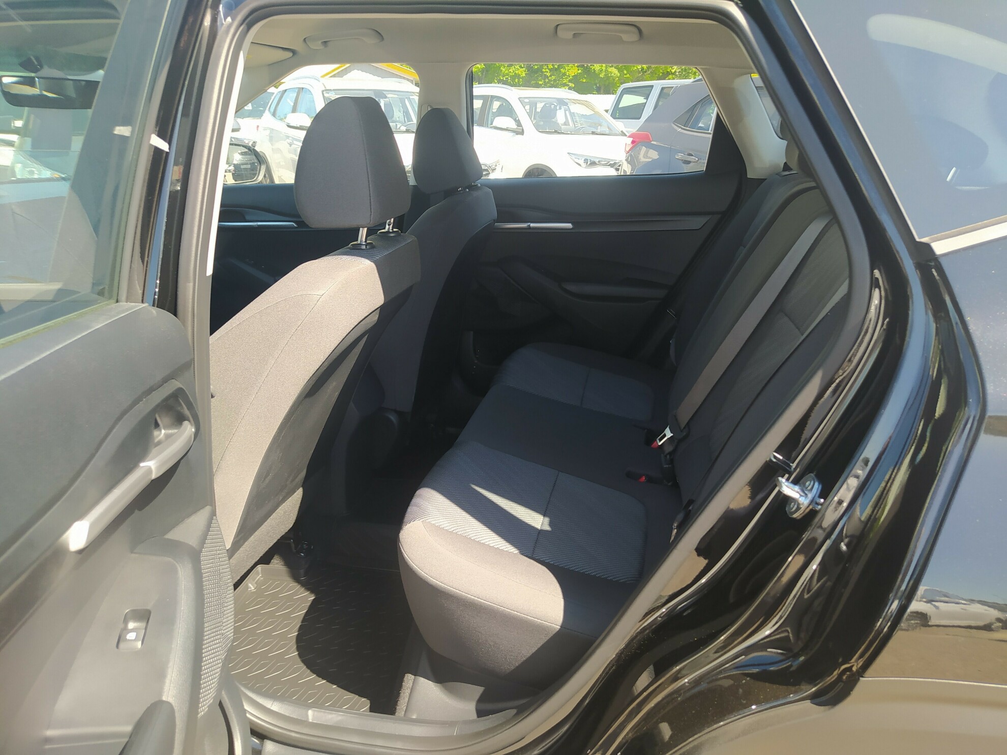 KIA Seltos миниатюра 6