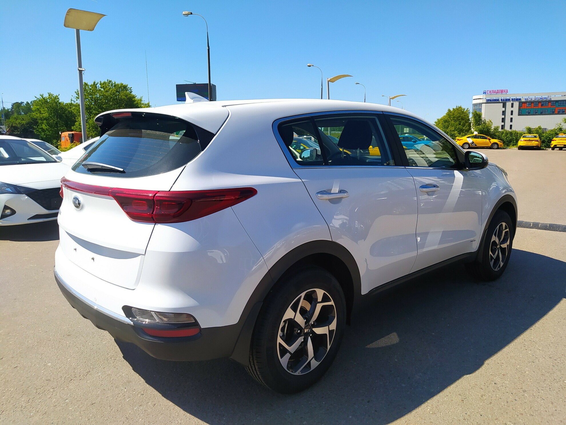 KIA Sportage миниатюра 3