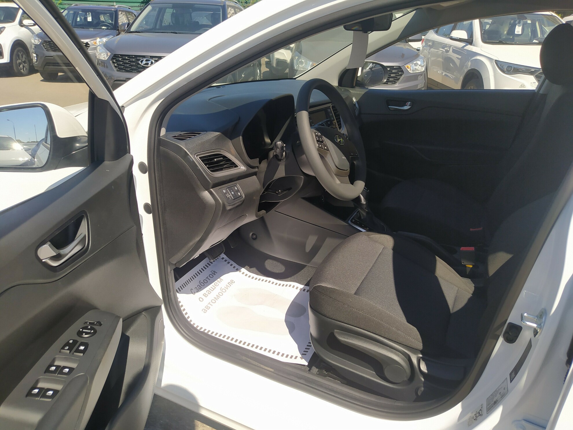 HYUNDAI Solaris миниатюра 5