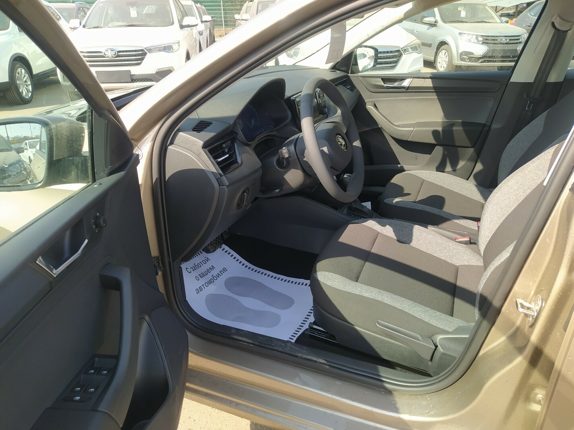 SKODA Rapid миниатюра 5