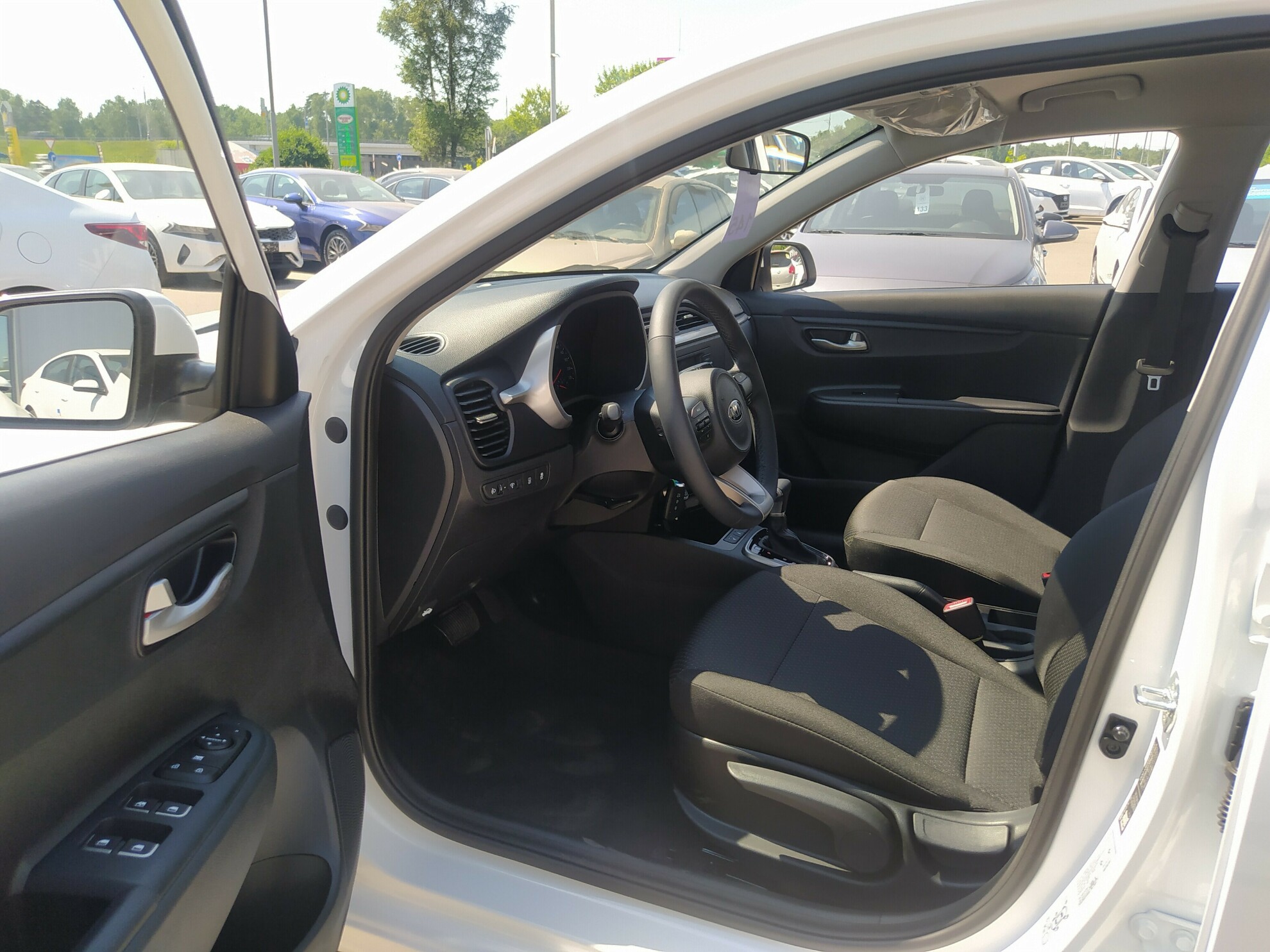 KIA Rio миниатюра 5