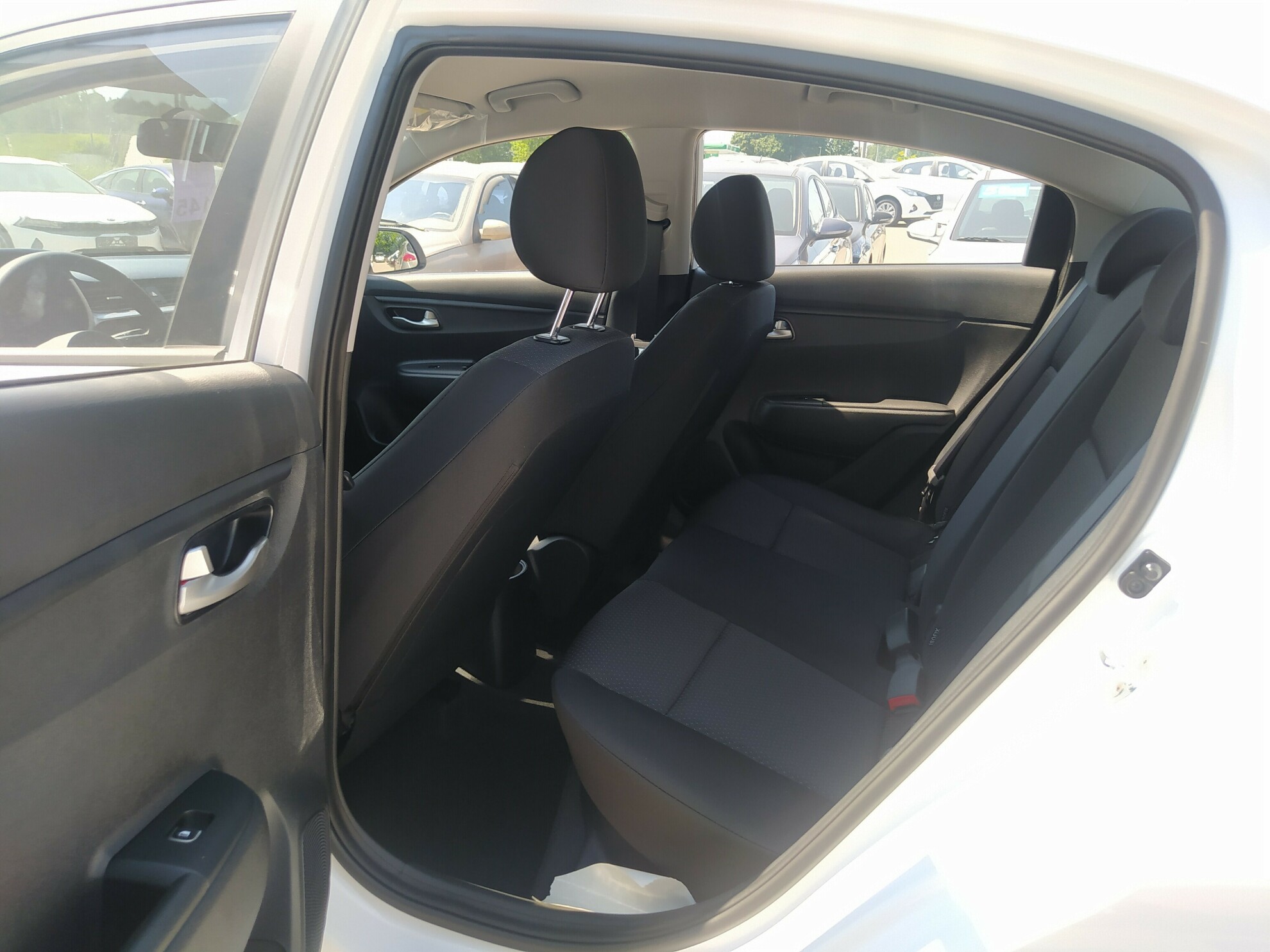 KIA Rio миниатюра 6