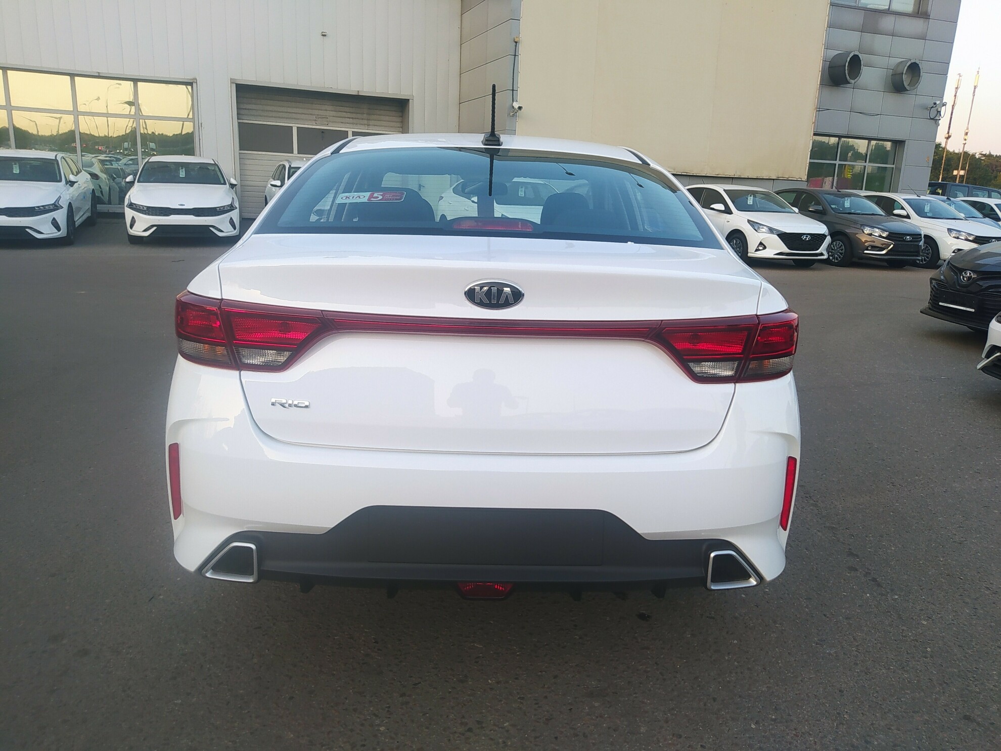 KIA Rio миниатюра 4