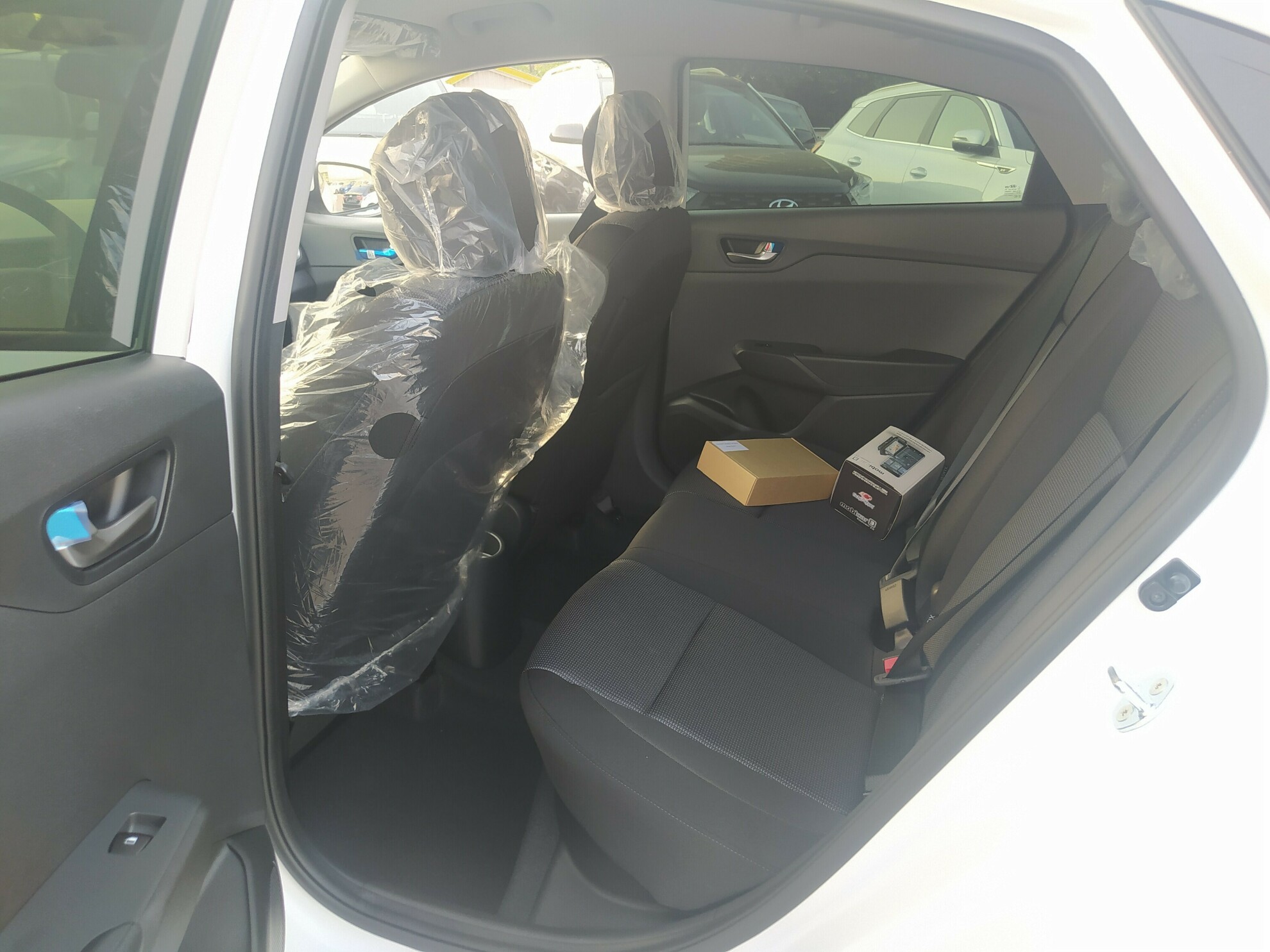 HYUNDAI Solaris миниатюра 6