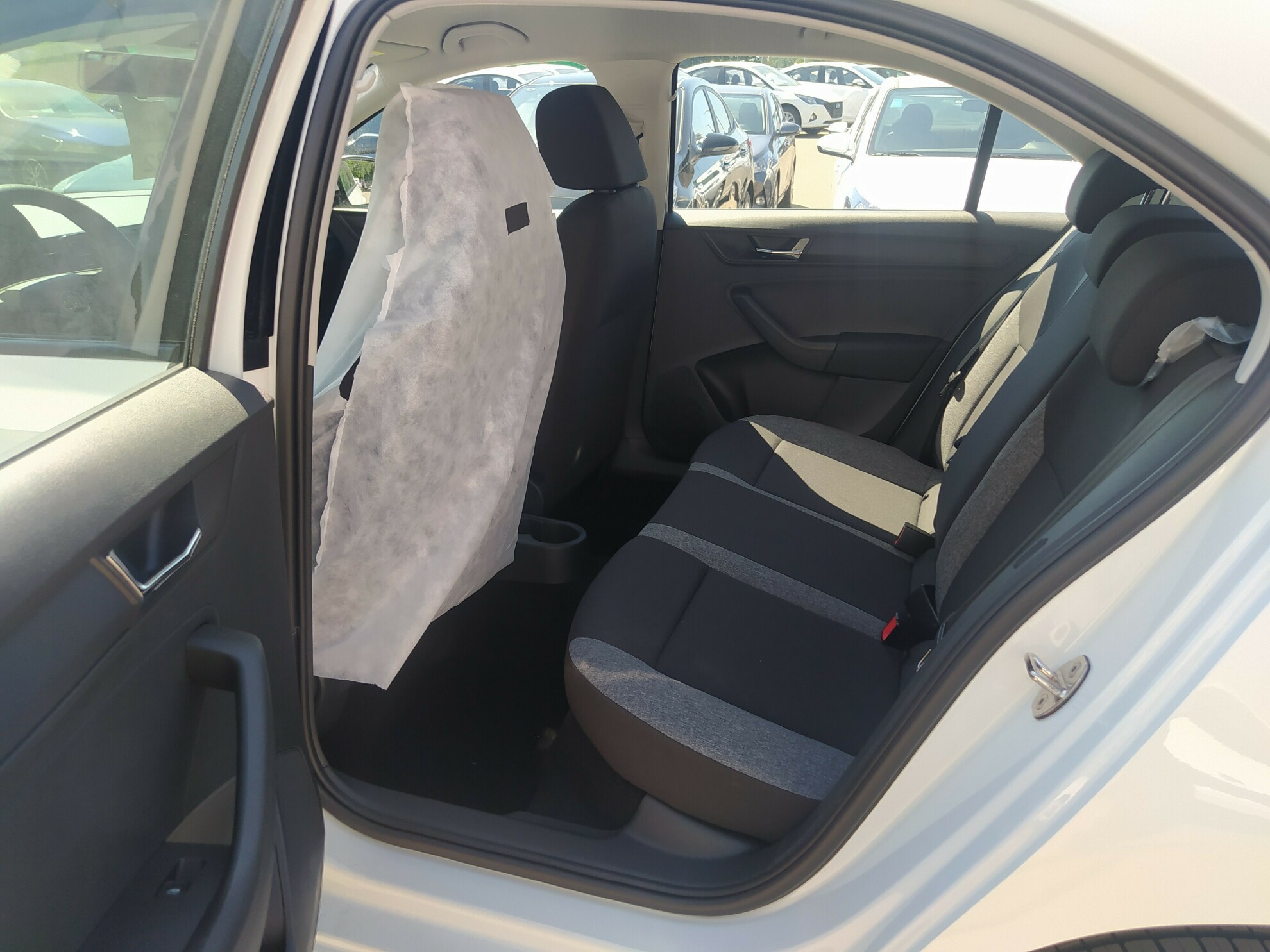 SKODA Rapid миниатюра 6