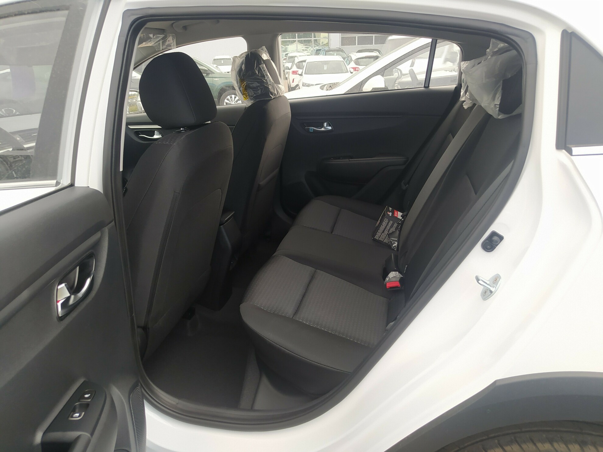 KIA Rio X миниатюра 6