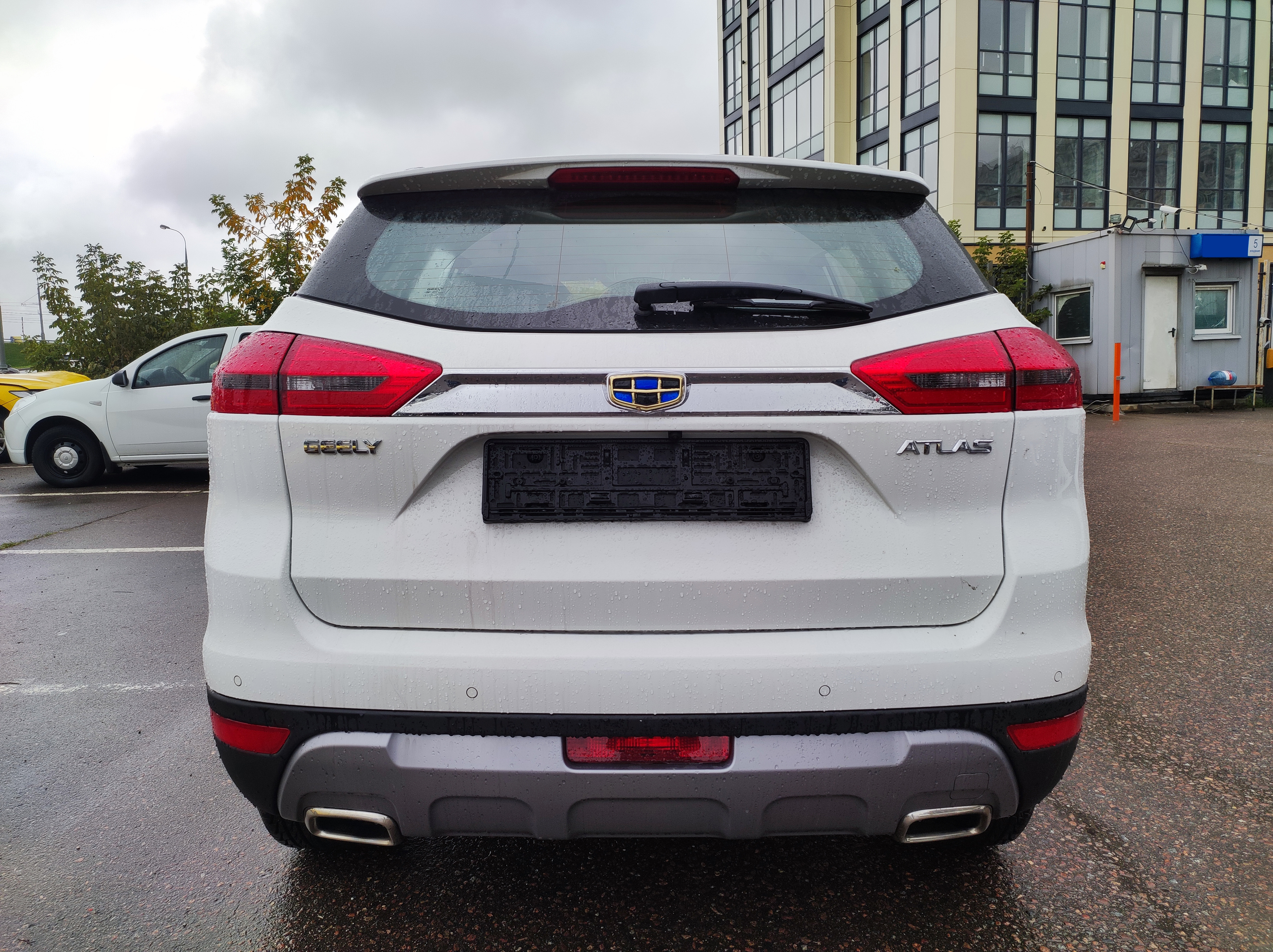 GEELY Atlas миниатюра 4