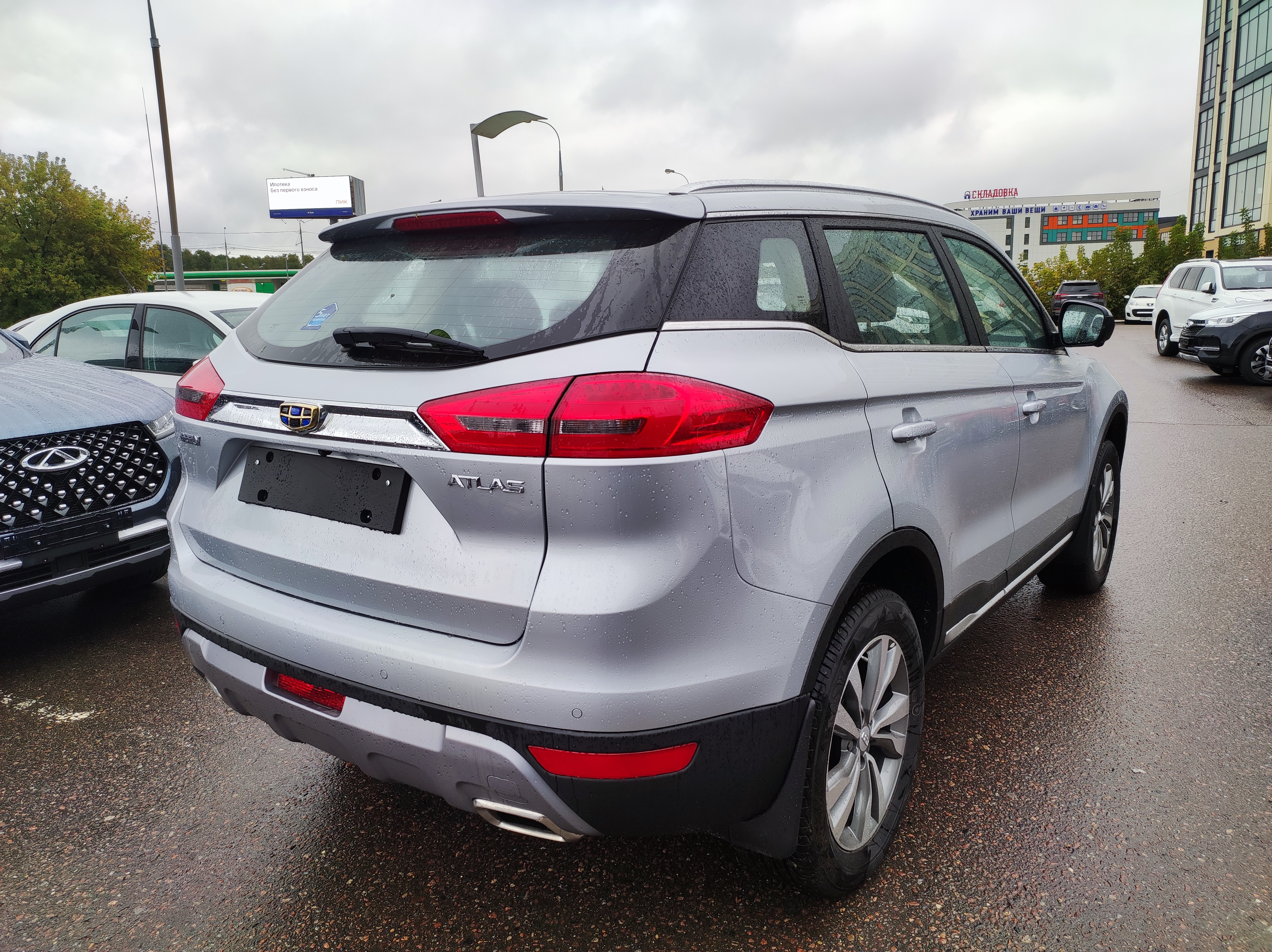 GEELY Atlas миниатюра 3