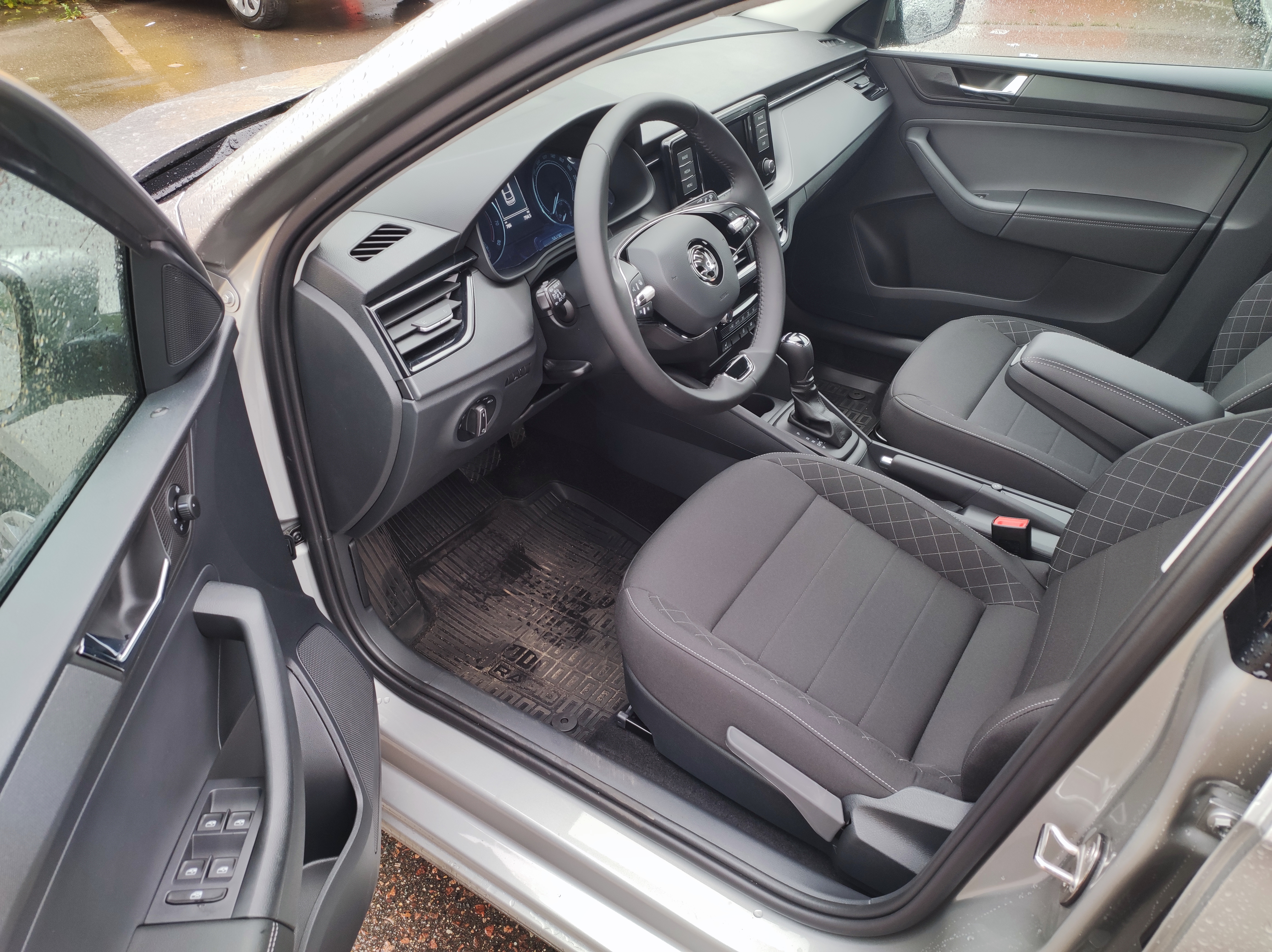 SKODA Rapid миниатюра 5