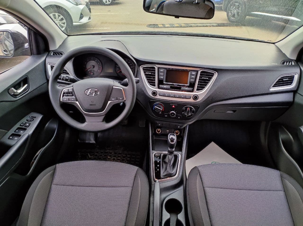 HYUNDAI Solaris миниатюра 6