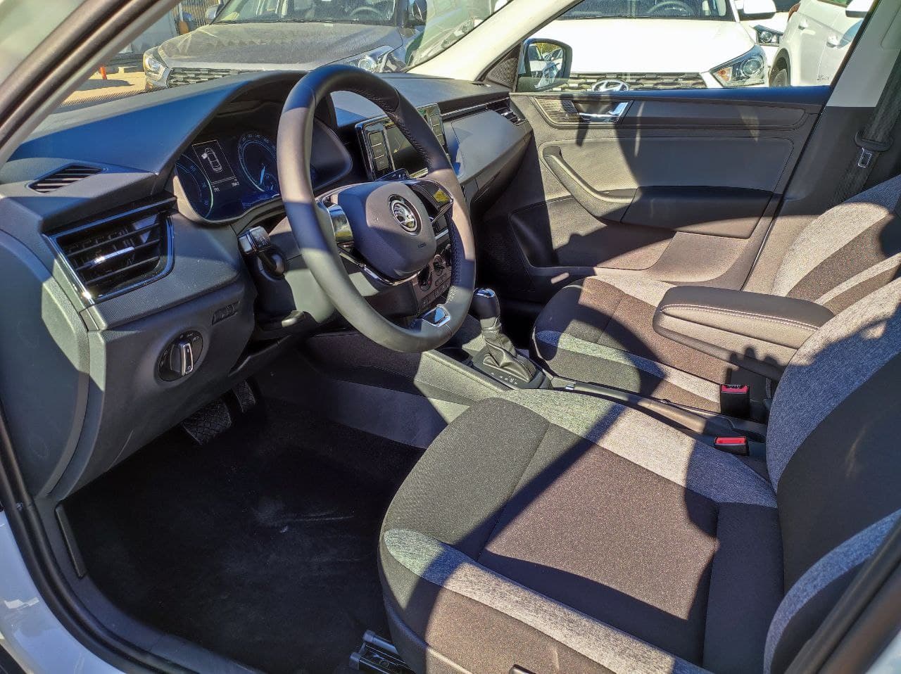 SKODA Rapid миниатюра 5