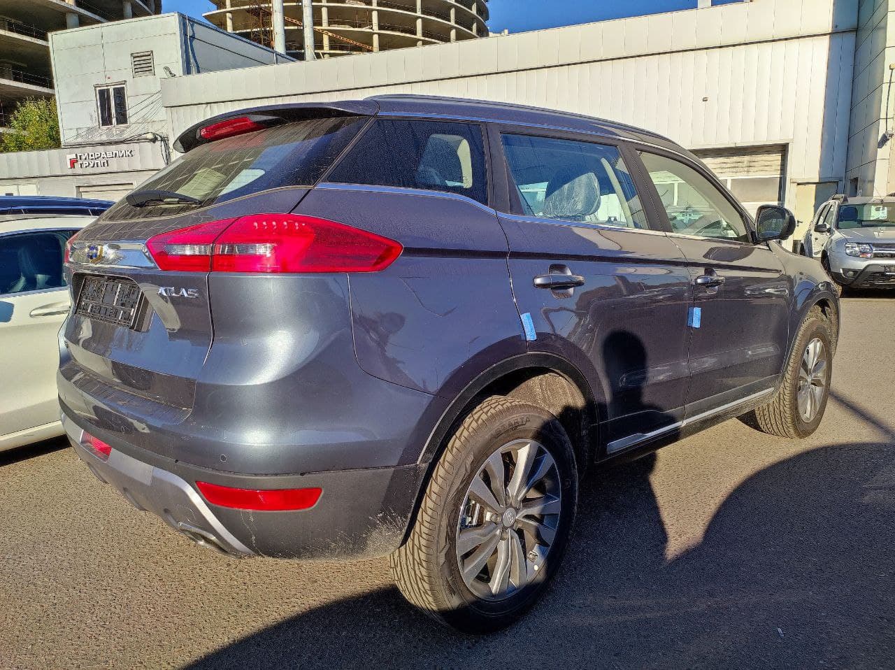 GEELY Atlas миниатюра 3