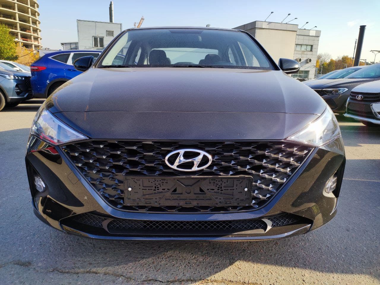 HYUNDAI Solaris миниатюра 2