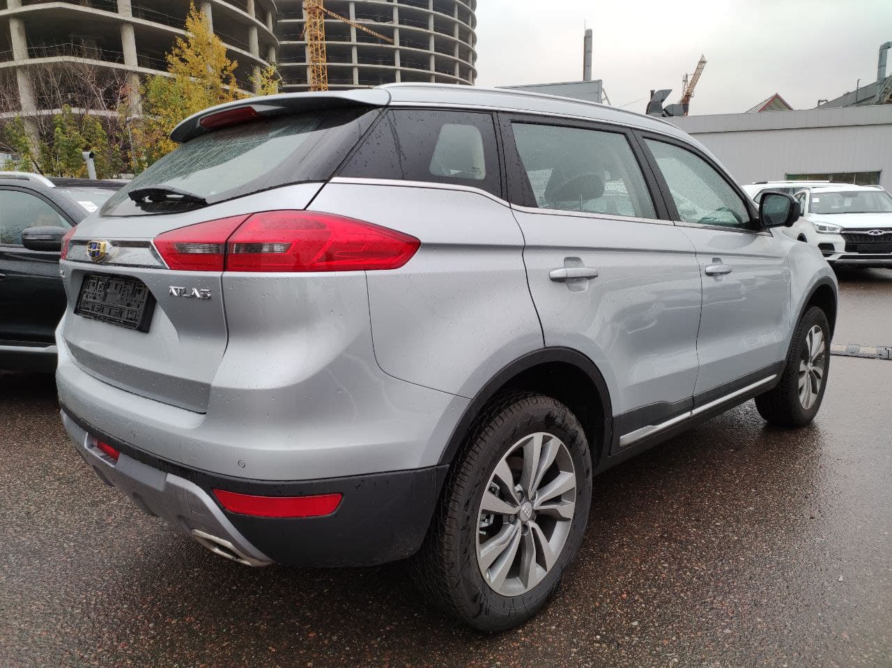 GEELY Atlas миниатюра 3