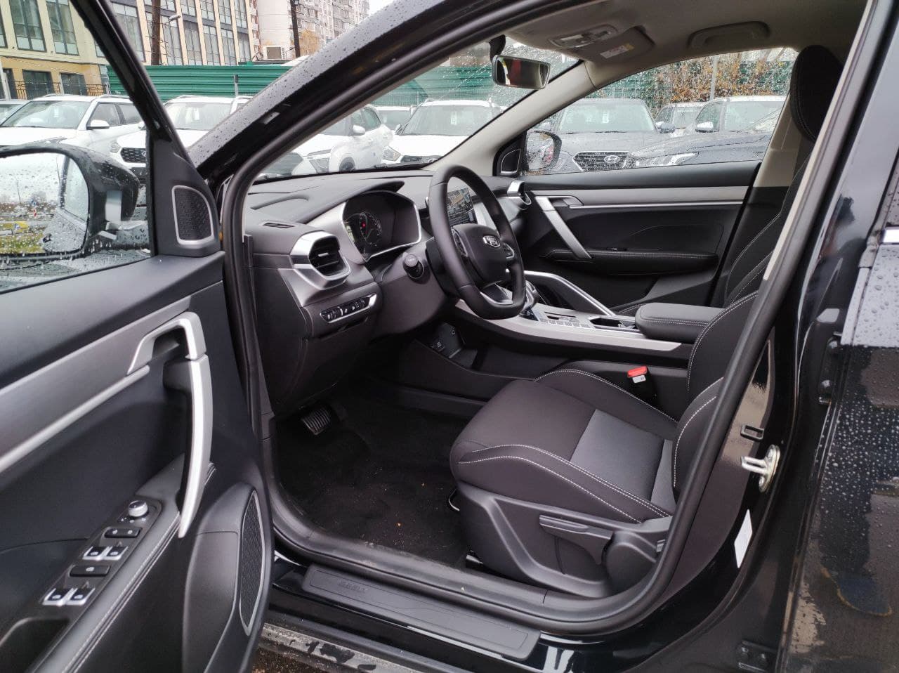 GEELY Coolray миниатюра 5