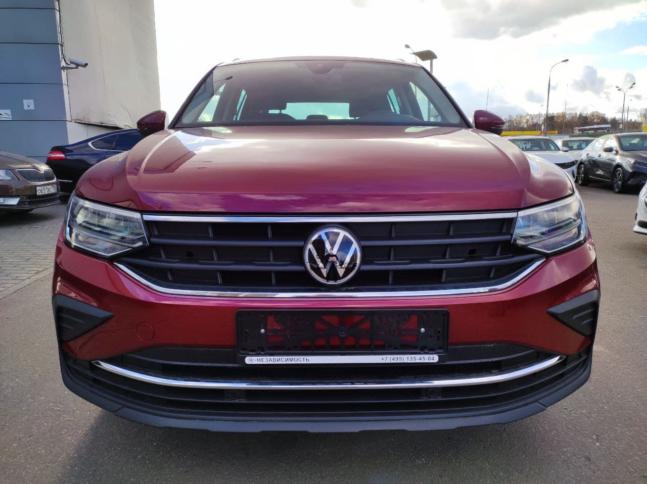 VOLKSWAGEN Tiguan миниатюра 2