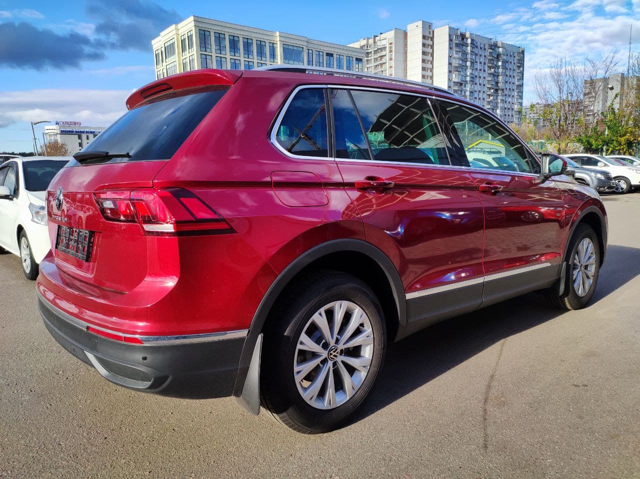 VOLKSWAGEN Tiguan миниатюра 3