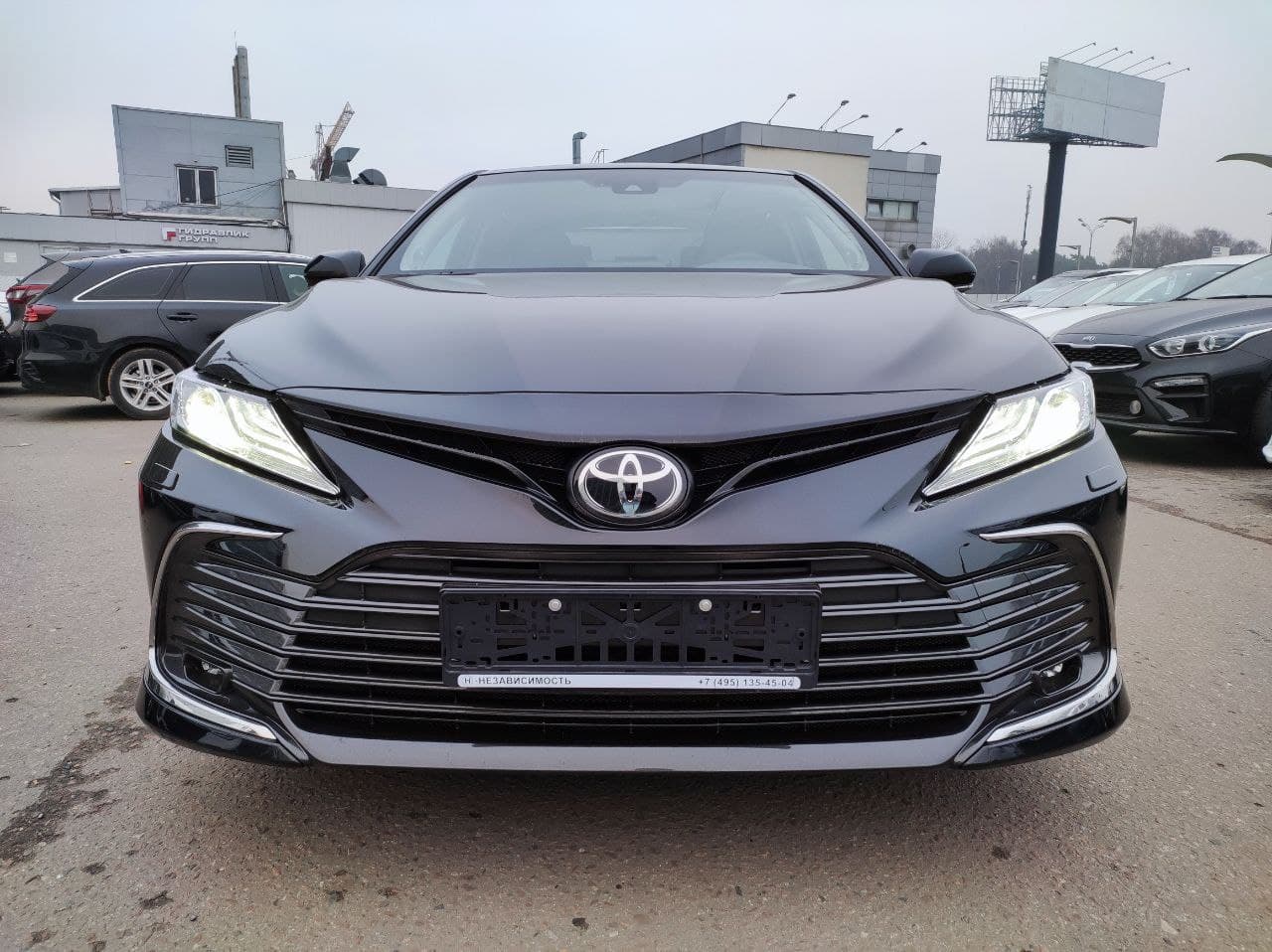 TOYOTA Camry миниатюра 2