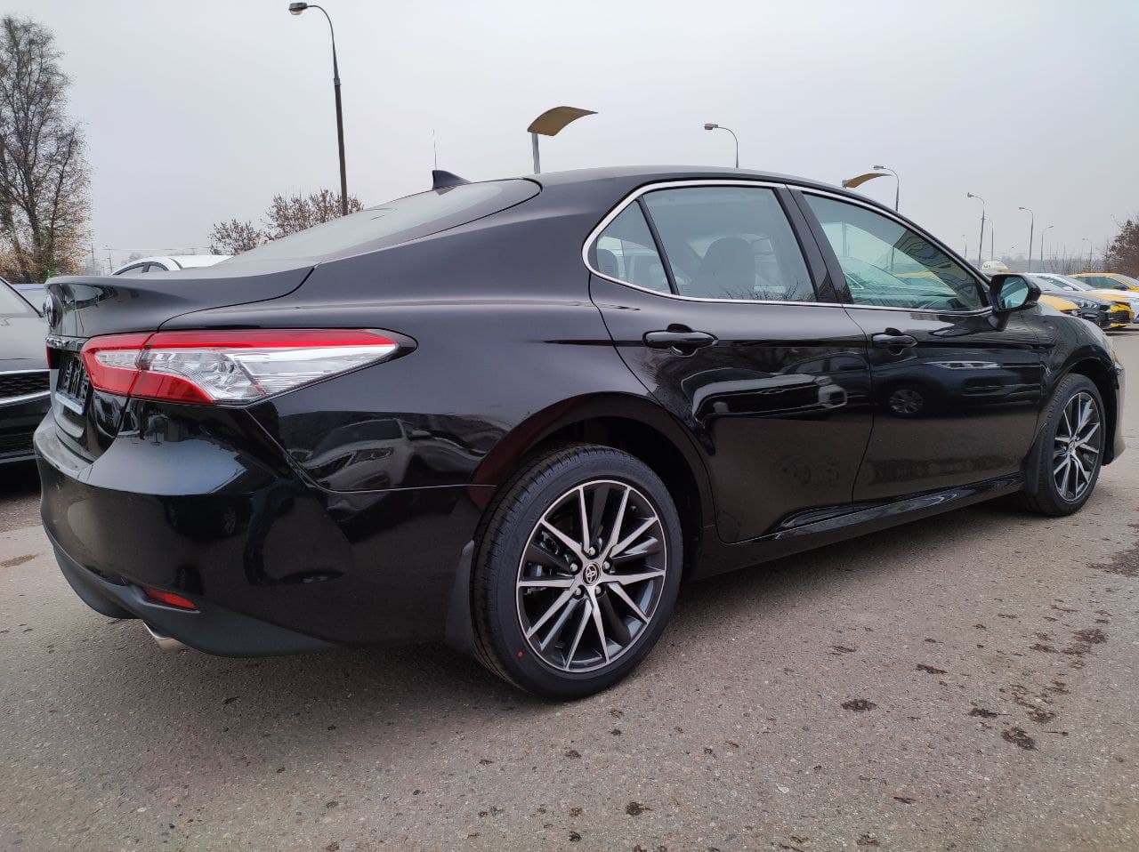 TOYOTA Camry миниатюра 3