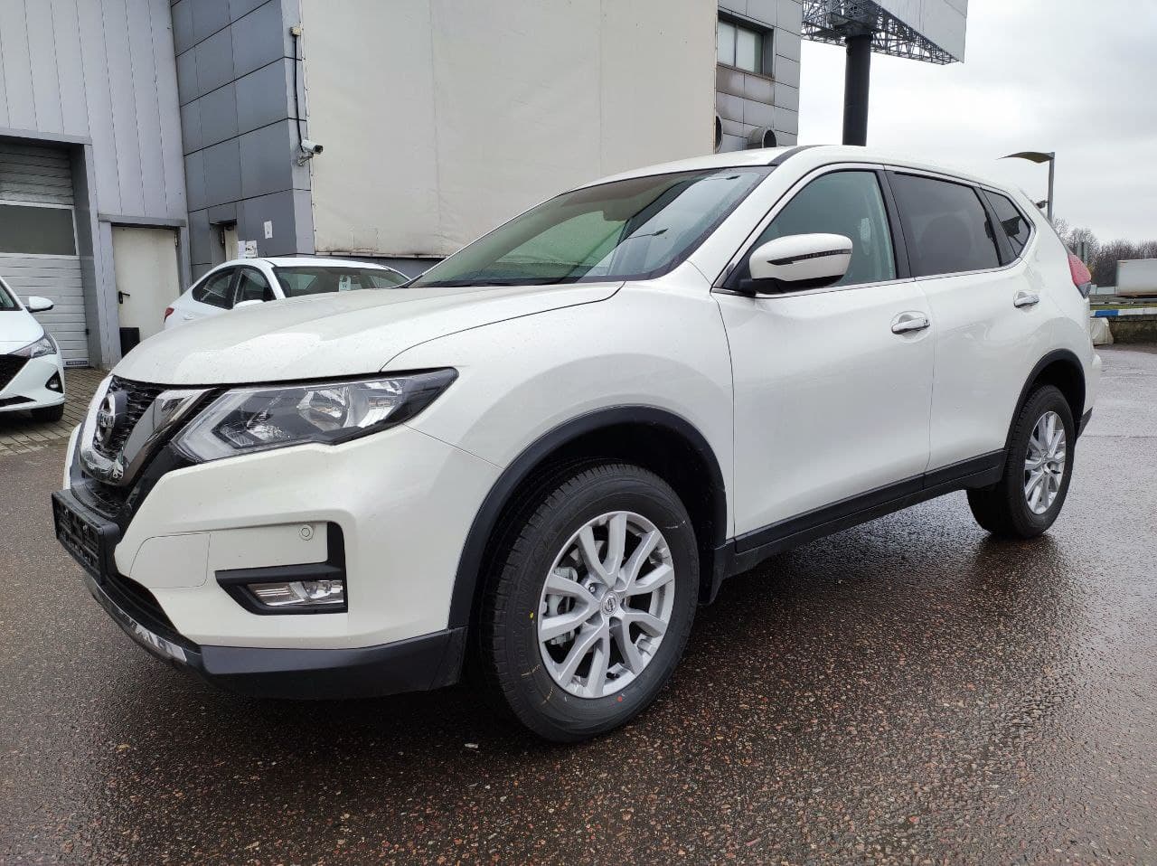 Превью NISSAN X-TRAIL NEW