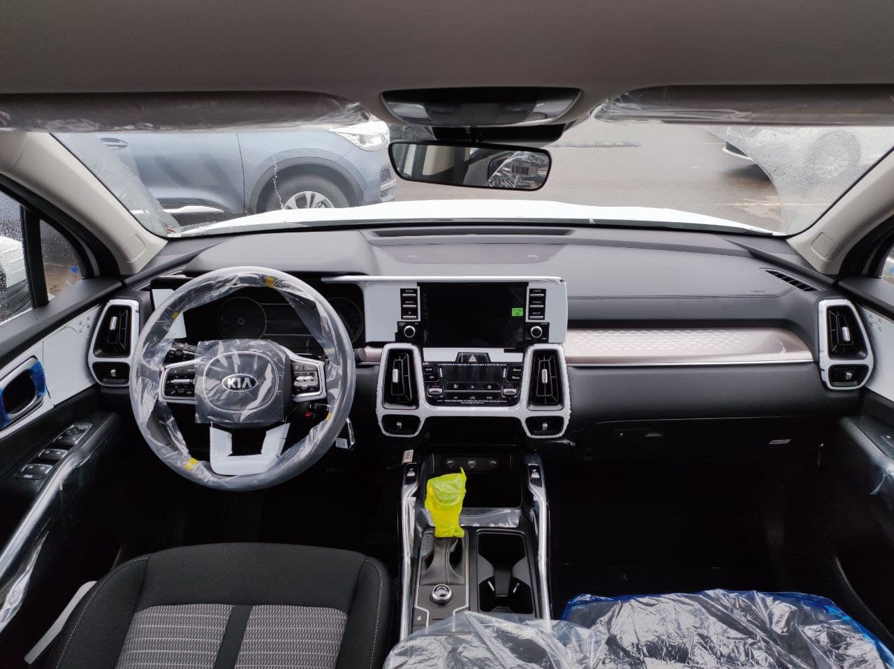 KIA Sorento миниатюра 5