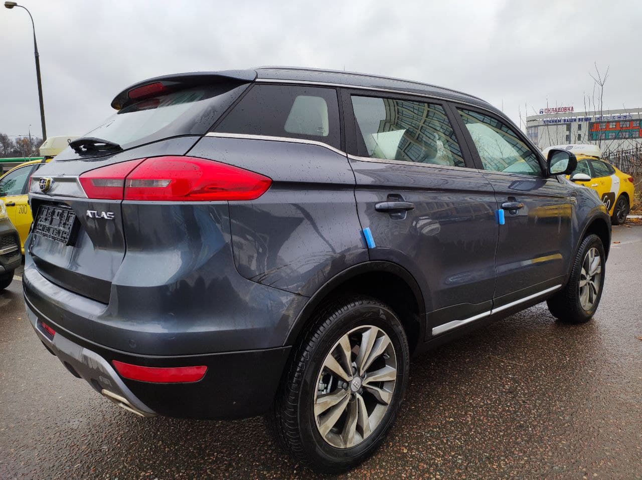 GEELY Atlas миниатюра 3