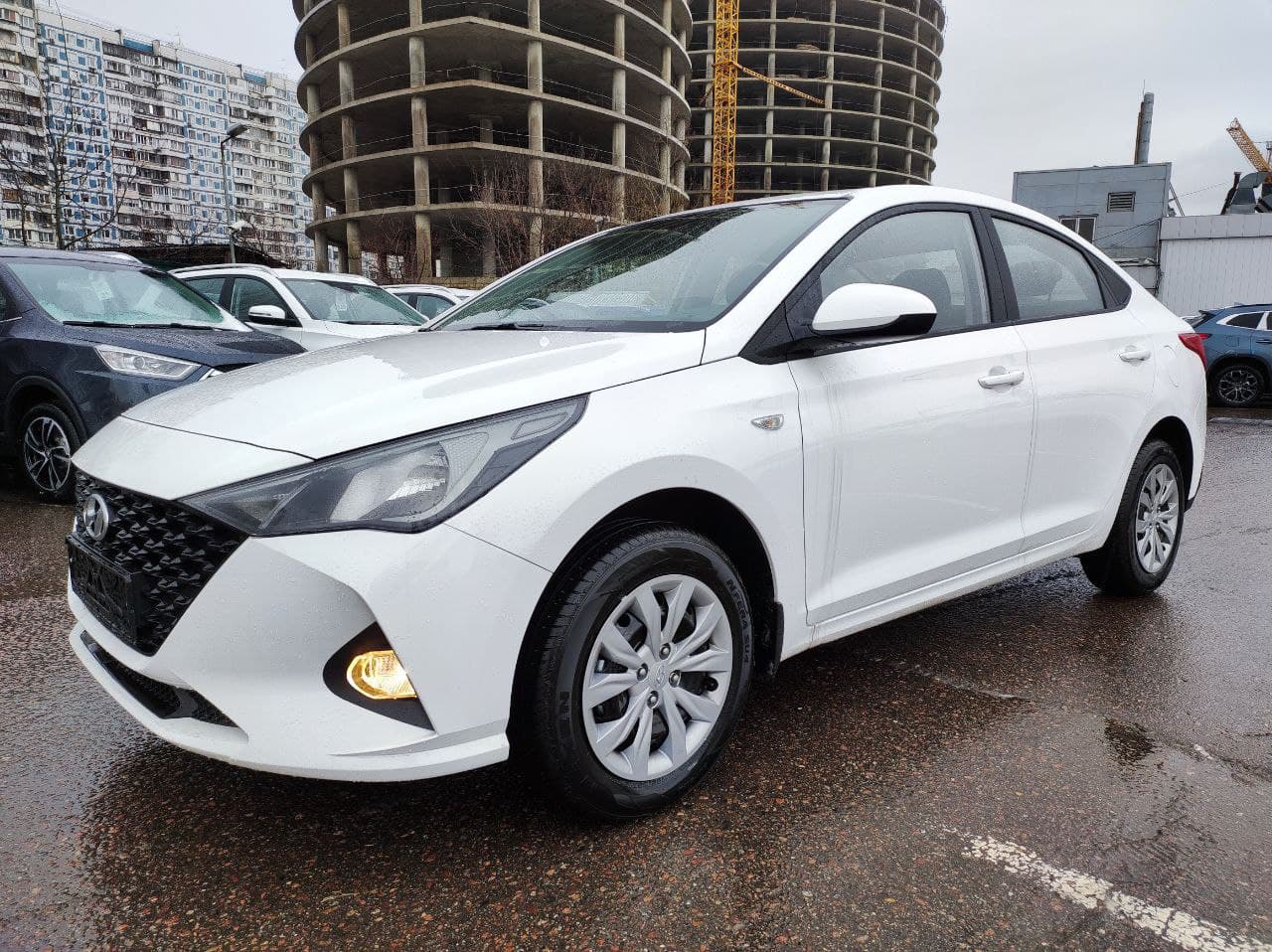 HYUNDAI Solaris миниатюра 1