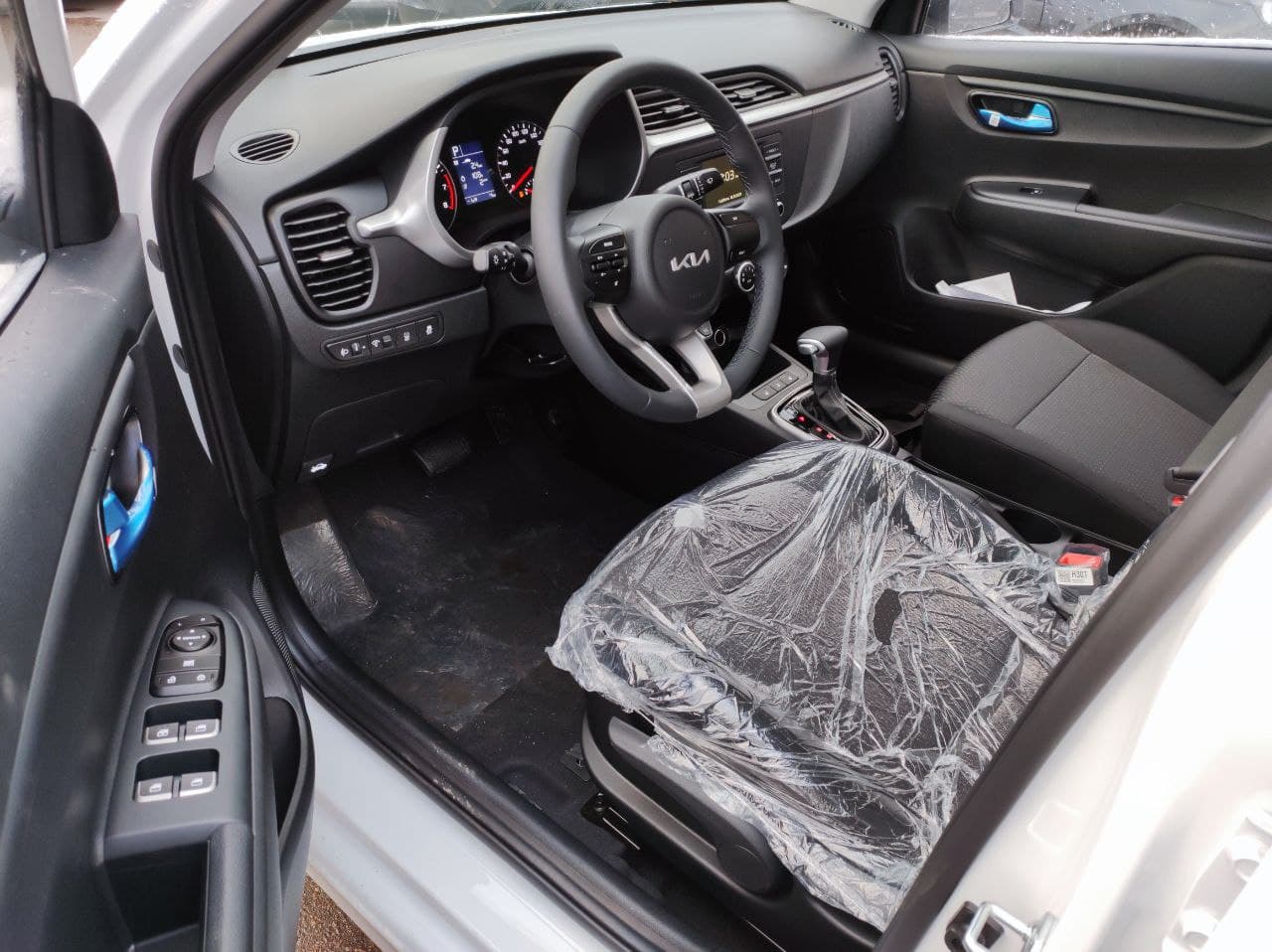 KIA Rio миниатюра 5