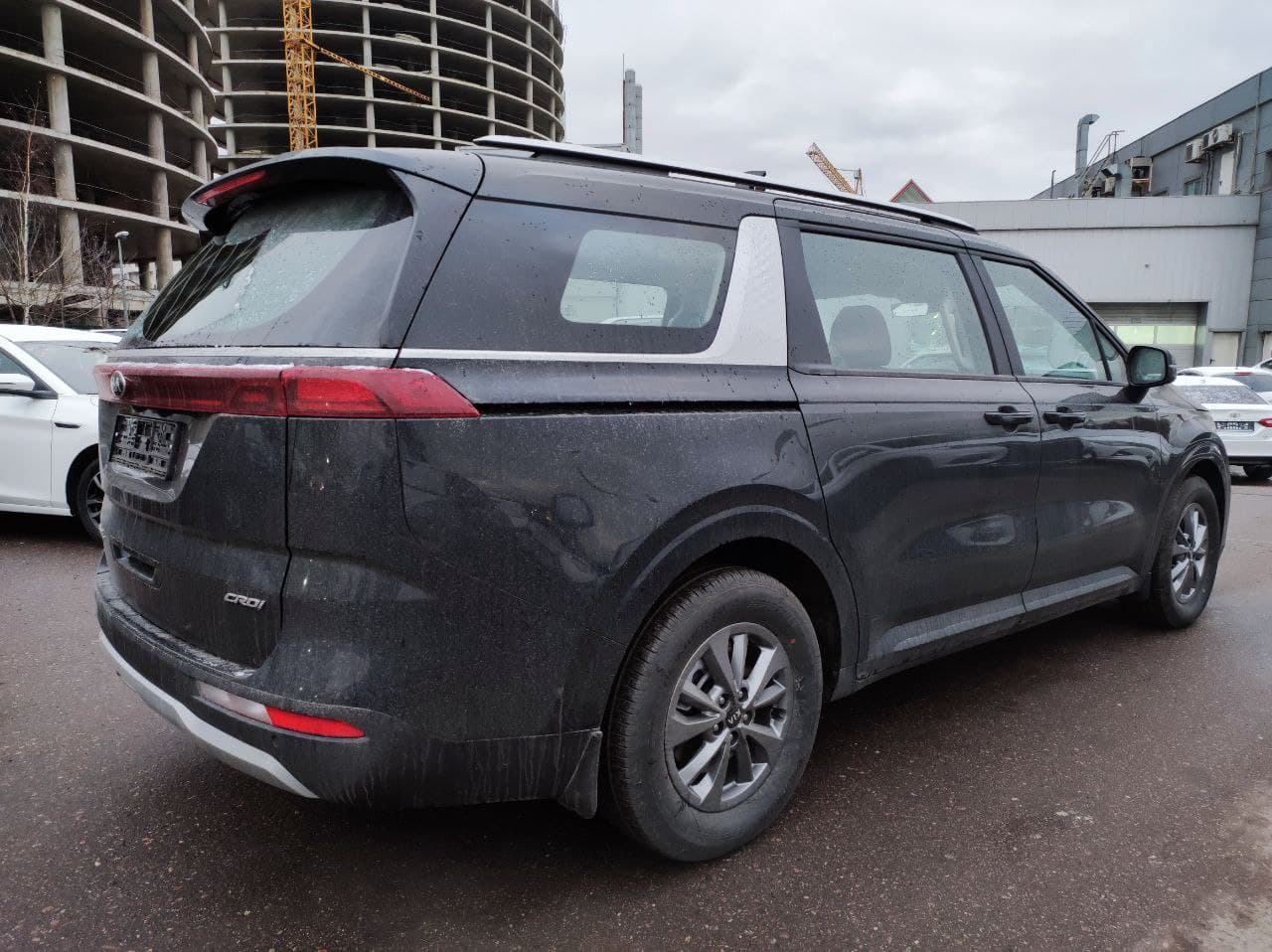 KIA Carnival миниатюра 3